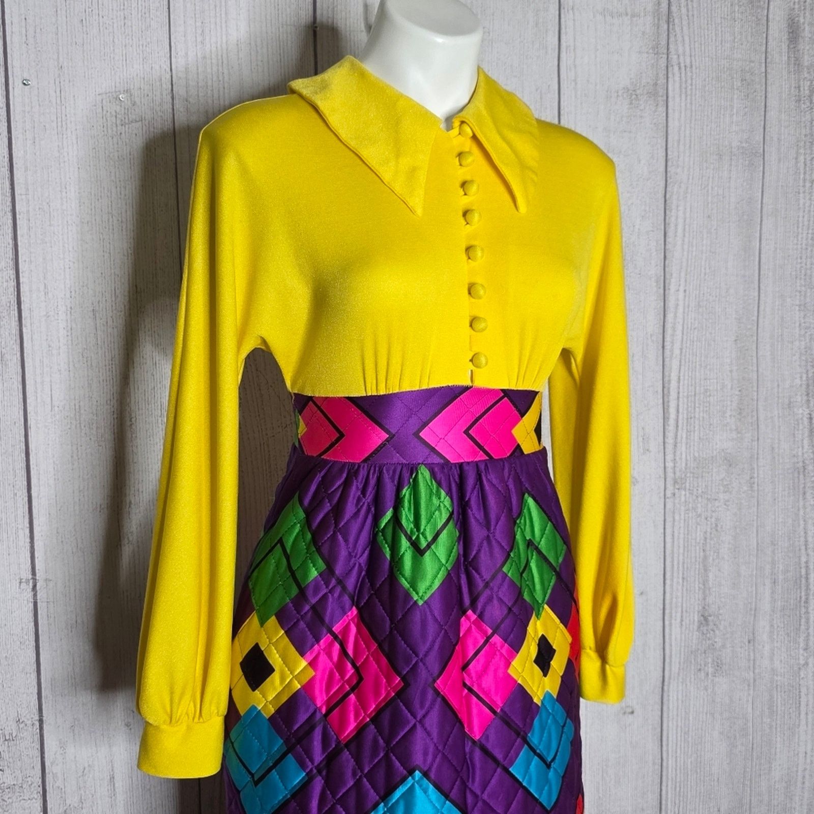 Vintage VTG Vivid Groovy Maxi Dress Dagger Collar Quilted Skirt Size XS / US 0-2 / IT 36-38 - 3 Thumbnail