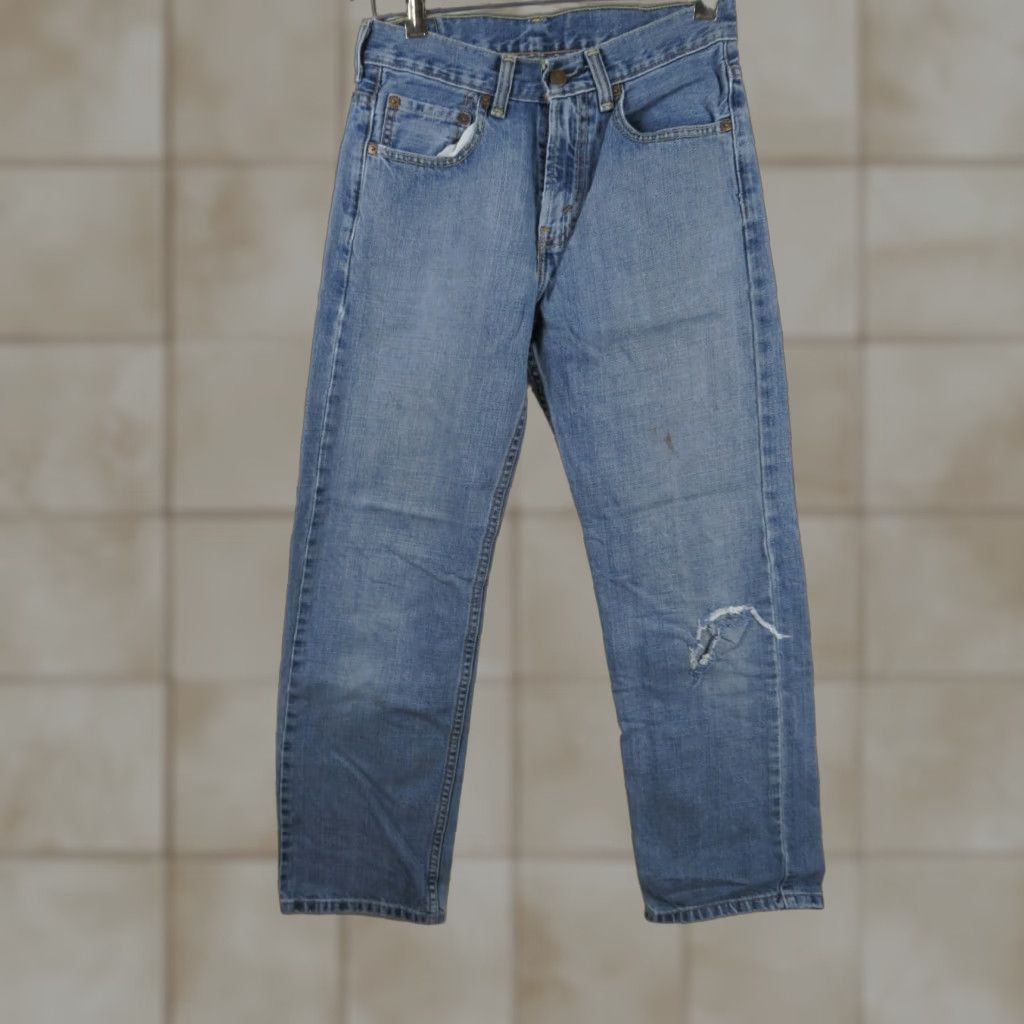 Levi's VINTAGE Levi's 550 Jeans Denim Blue 26X28 Relaxed Fit Men Straight Regular Inseam Medium Accessories None Size US 26 / EU 42 - 1 Thumbnail