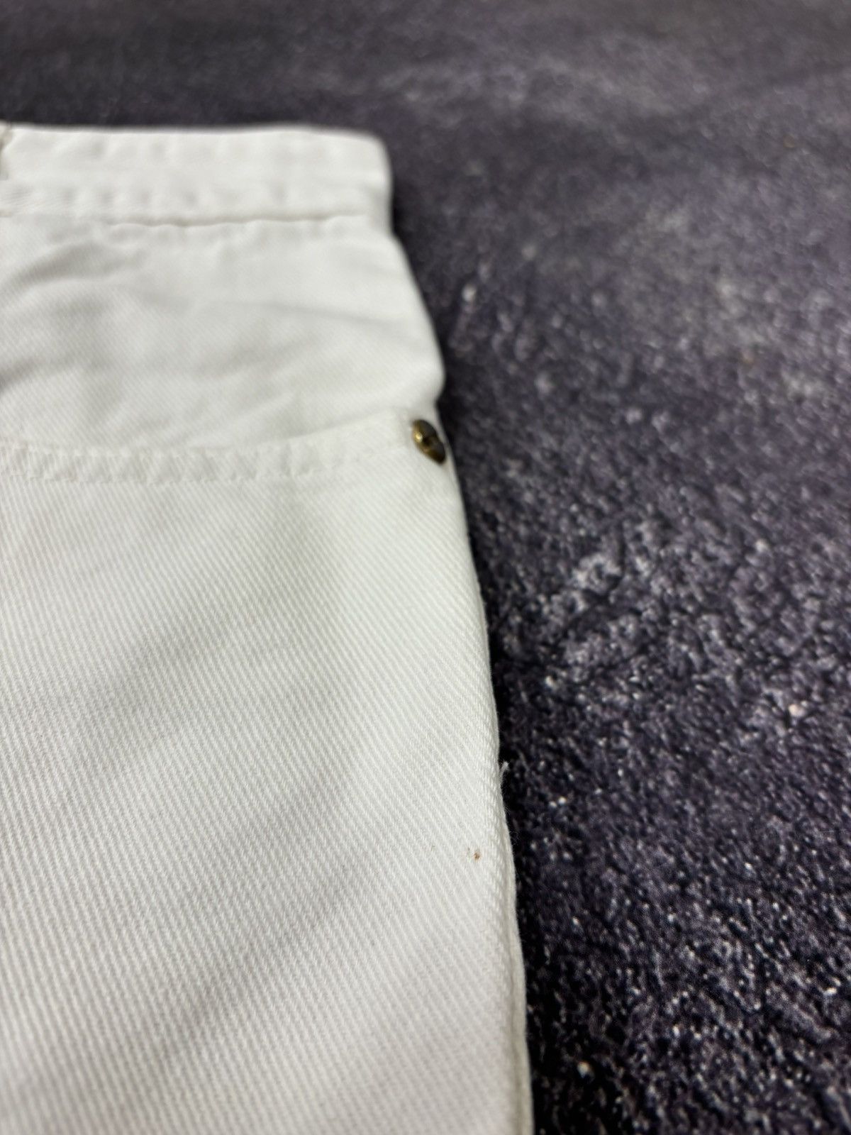 Trussardi Vintage Trussardi Women’s White Logo Luxury Tapered Jeans Size 28" / US 6 / IT 42 - 22 Thumbnail