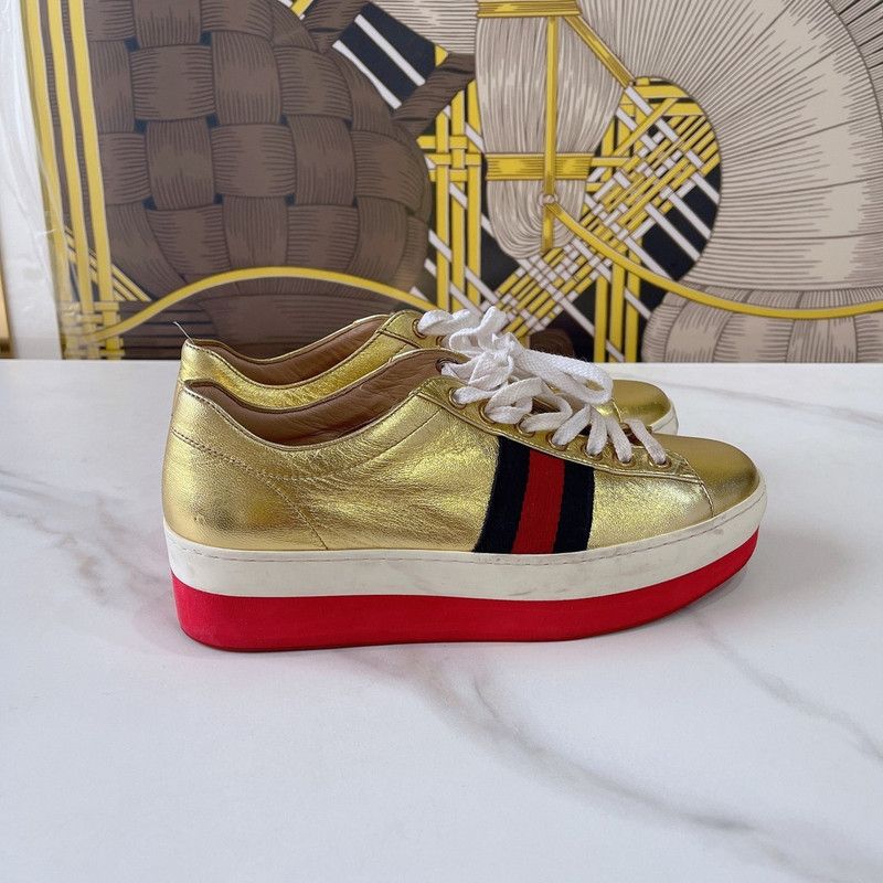 Gucci Gucci Casual Sneakers with Gold Finish Size US 5.5 / EU 38 - 1 Thumbnail