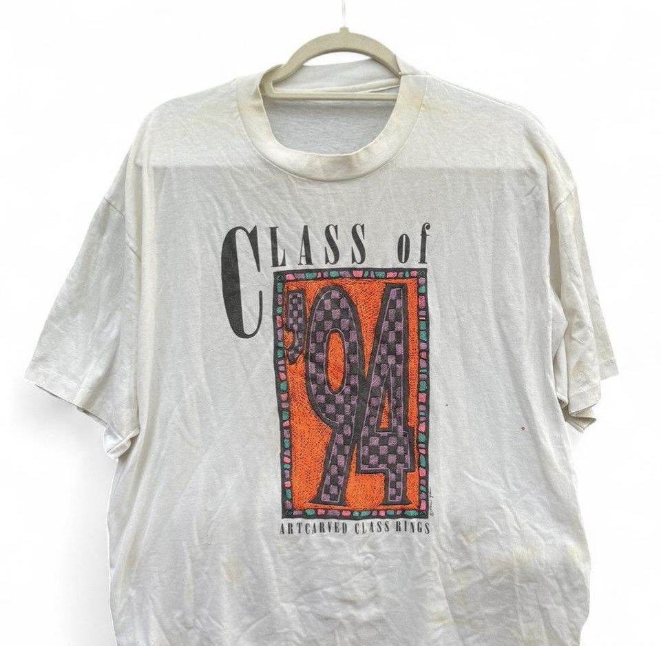 Other Vintage Class of 1994 Thrashed Graphic T-Shirt Size US L / EU 52-54 / 3 - 1 Thumbnail