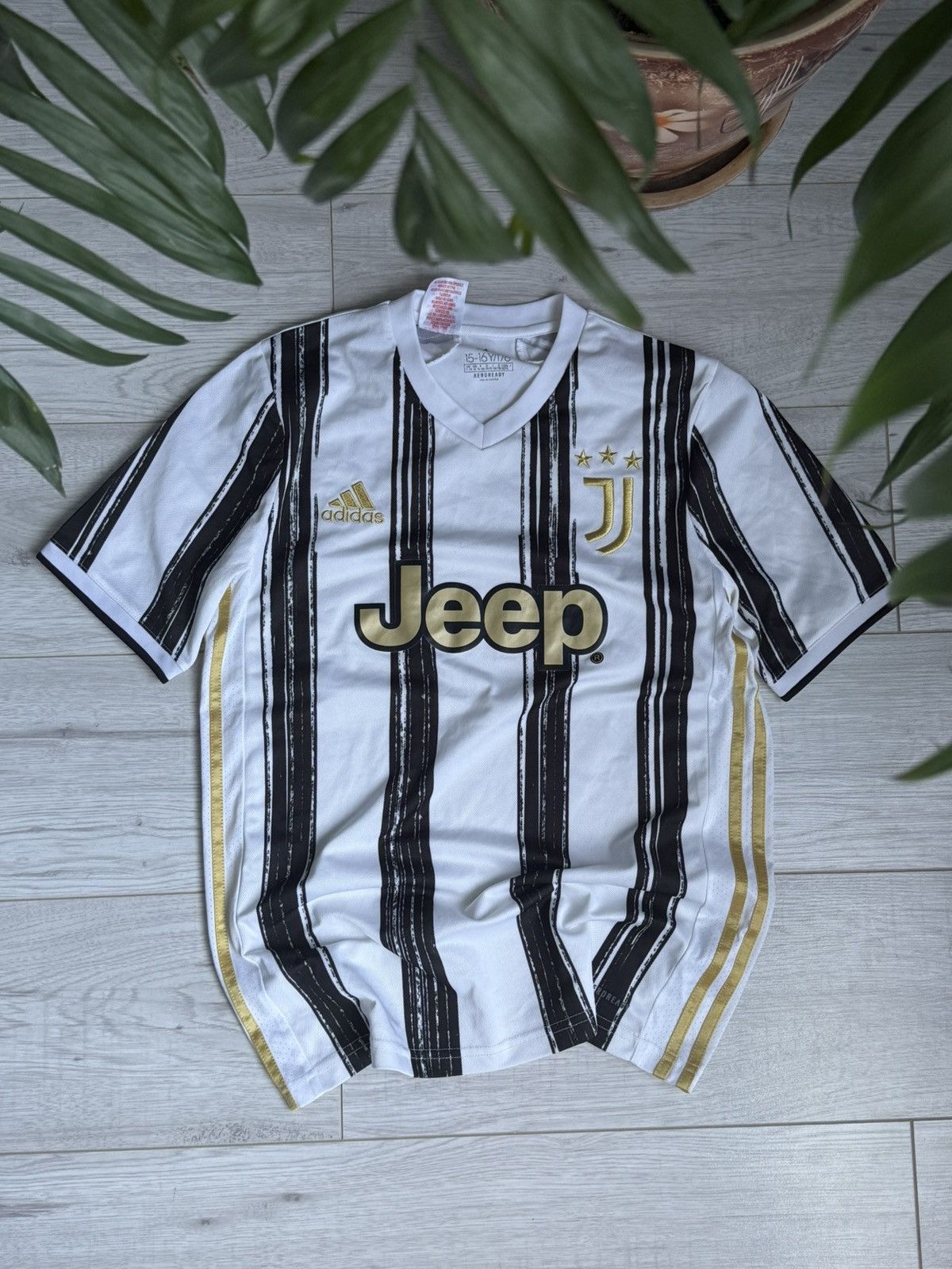 Adidas Juventus 2020/21 Home Jersey Adidas Jeep Sponsor Gold Logo Size US S / EU 44-46 / 1 - 1 Thumbnail
