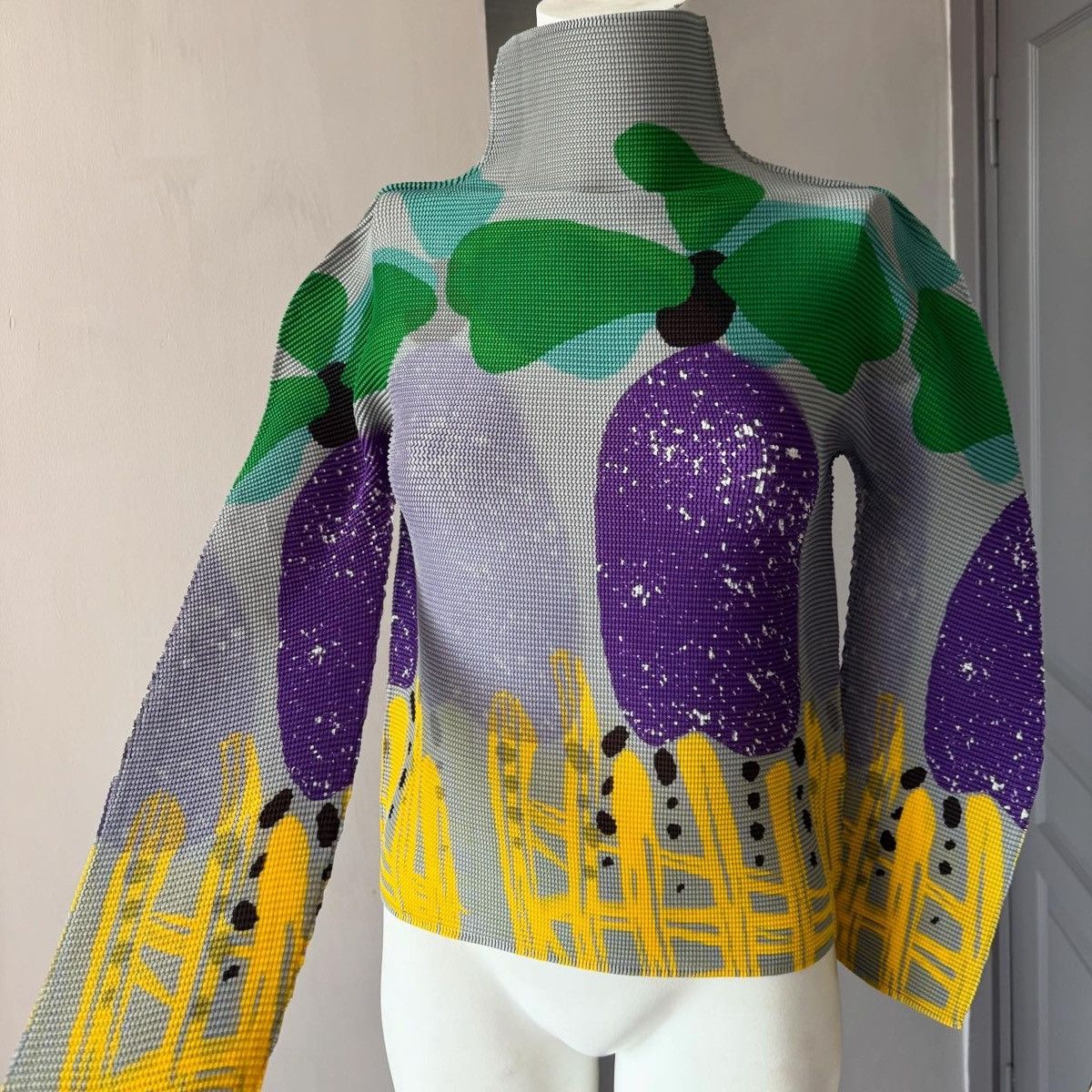 Issey Miyake flowerpot top