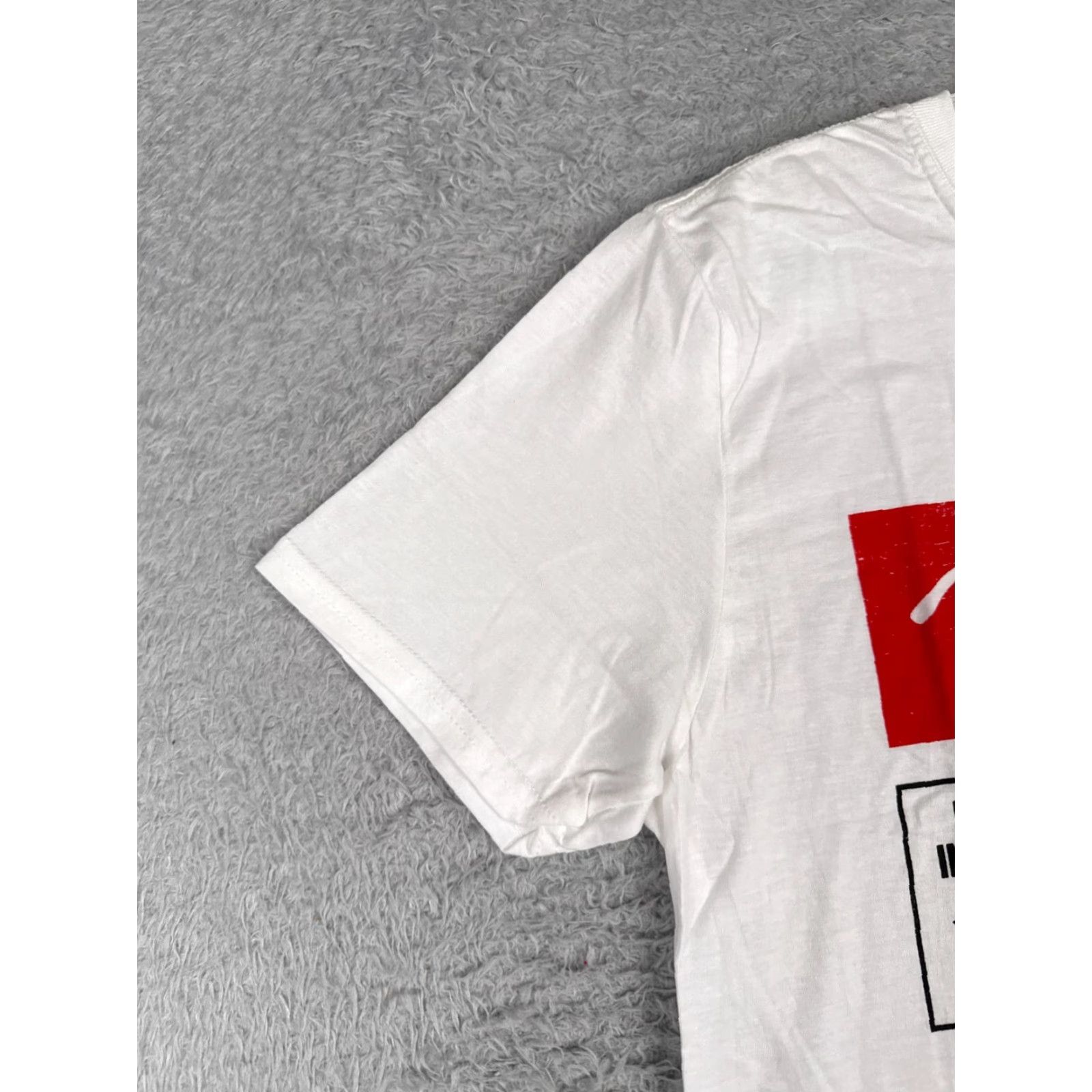 Fender Fender Shirt Men Medium White Red Guitar 1964 Stratocaster 100% Cotton TAGS Shirt Men Medium White Red Guitar 1964 Stratocaster 100% Cotton TAGS Size US M / EU 48-50 / 2 - 3 Thumbnail
