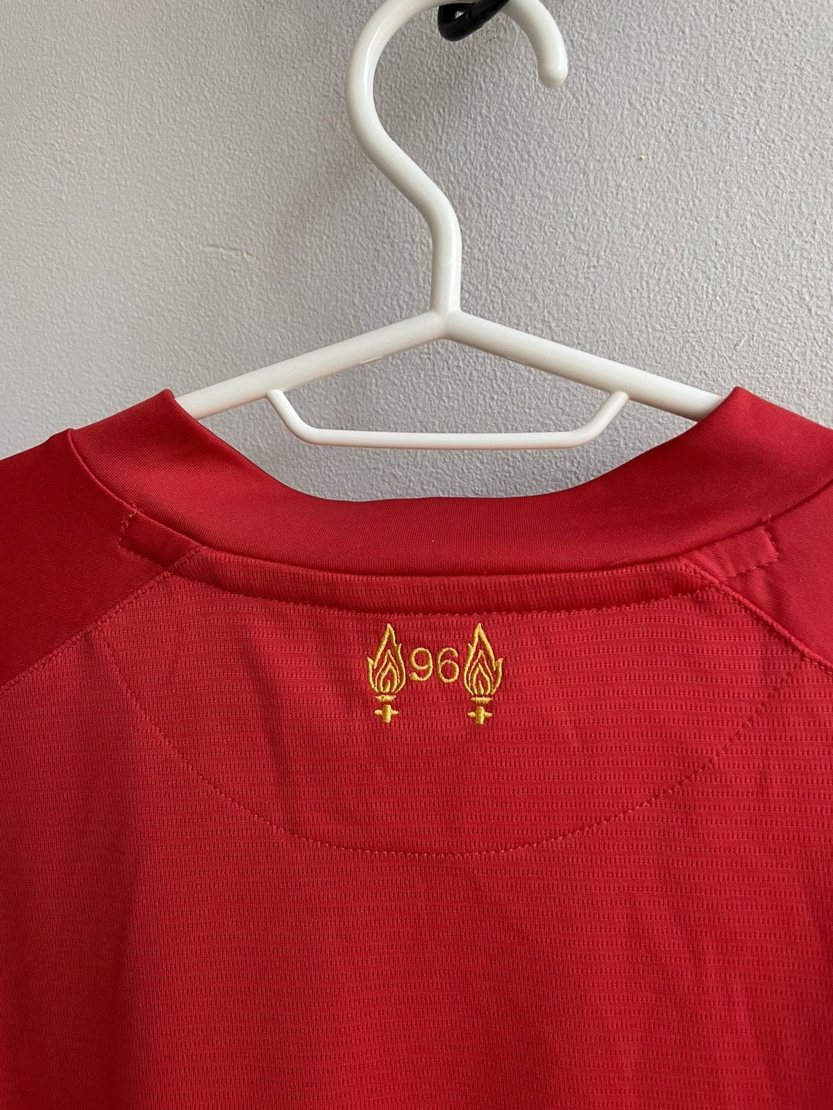 Vintage Liverpool 2013 2014 Home Football Shirt Soccer Jersey Warior Size US M / EU 48-50 / 2 - 19 Thumbnail