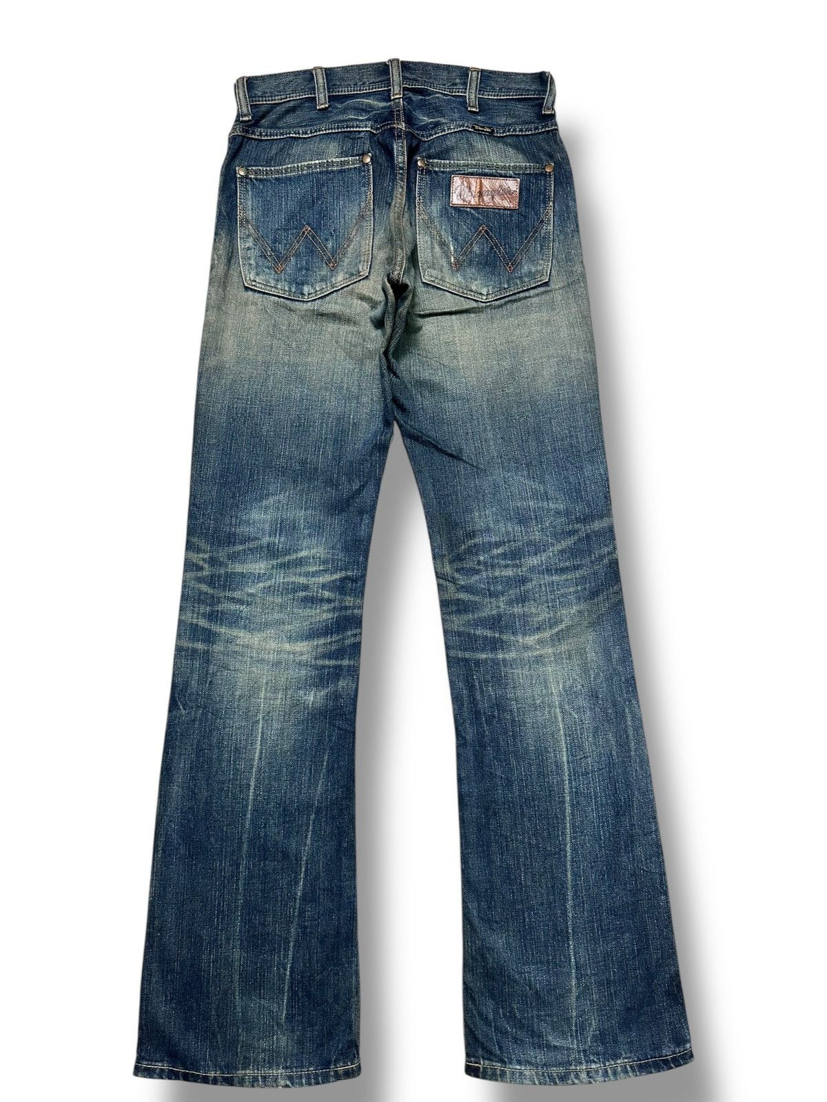 Wrangler Wrangler Vintage Rare Drop Design With Flare and Faded Wash Size US 31 - 3 Thumbnail