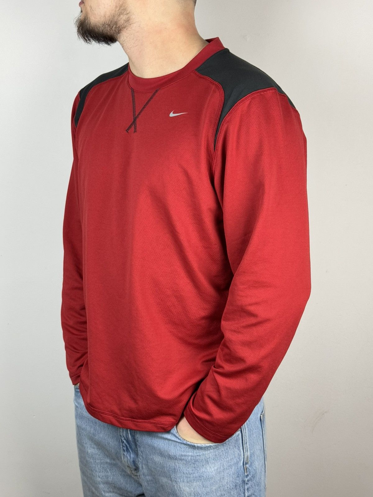 Nike Mens red and black Nike long-sleeved athletic shirt Size US L / EU 52-54 / 3 - 1 Thumbnail