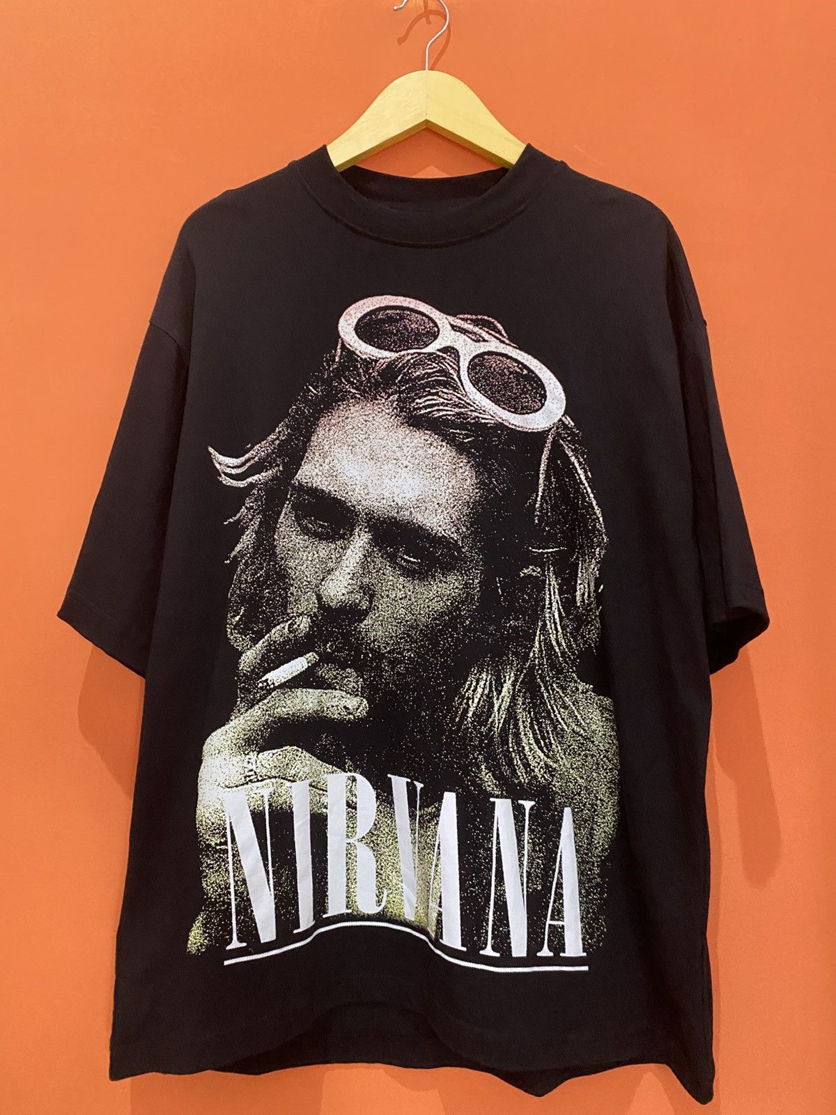 Band Tees × Vintage 🔥RARE🔥 Nirvana Kurt Cobain boot tee Size US L / EU 52-54 / 3 - 1 Thumbnail