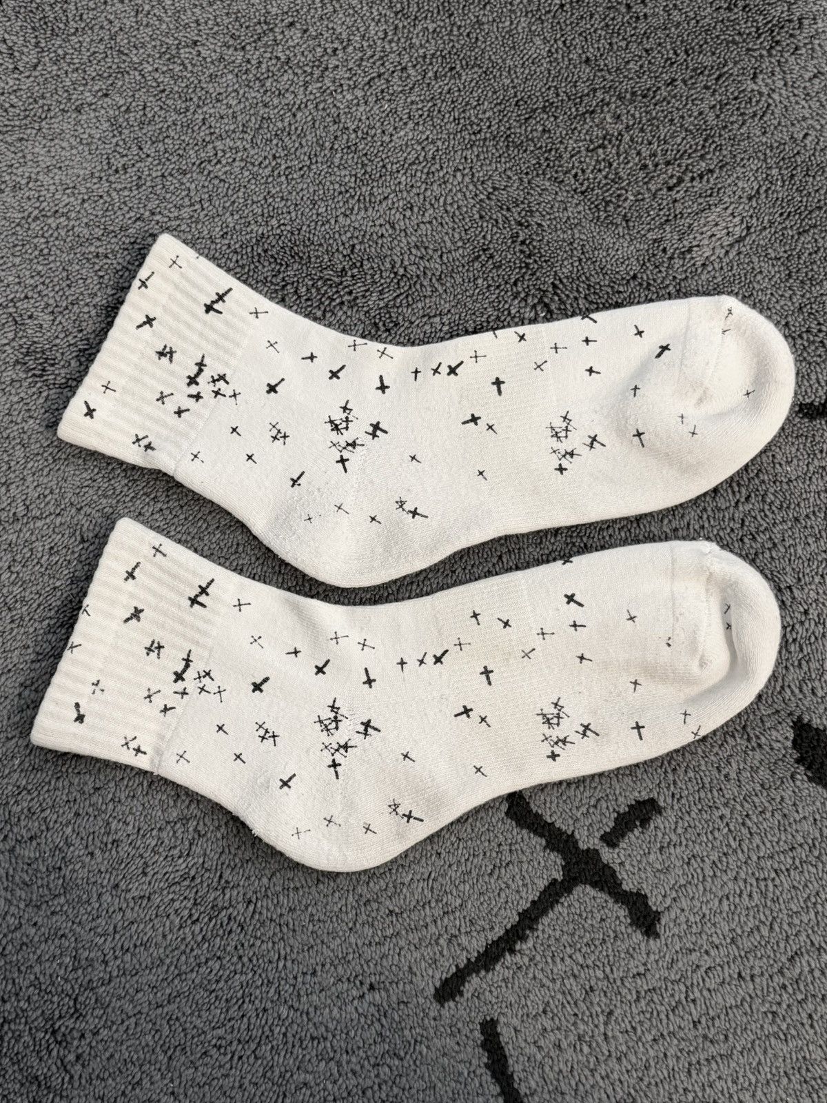 Undercover AW02 Witches Cell Division Cross Socks Size ONE SIZE - 2 Thumbnail