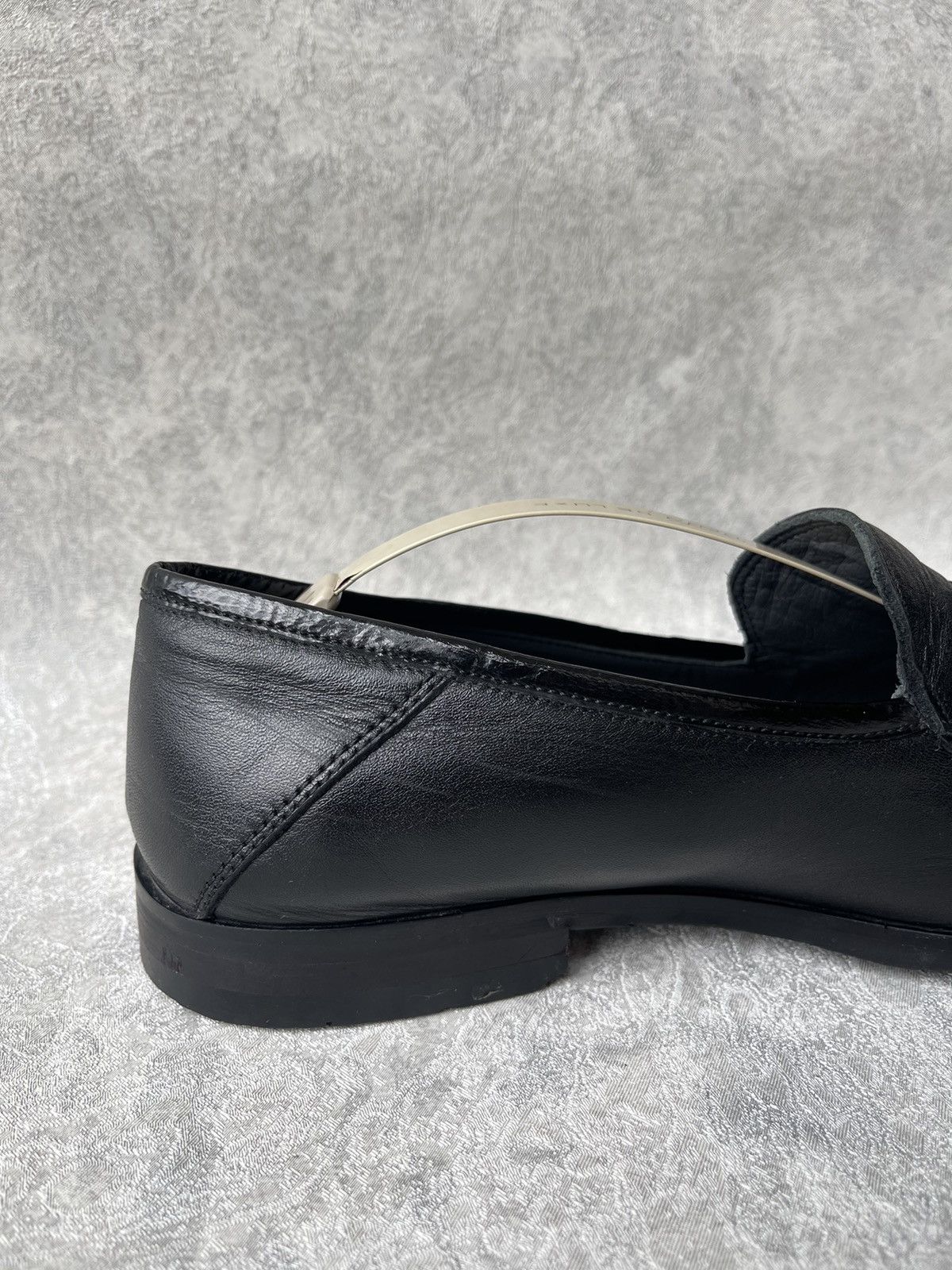 Salvatore Ferragamo Salvatore Ferragamo Gancini Leather Loafers Unisex Size US 9 / IT 39 - 6 Thumbnail