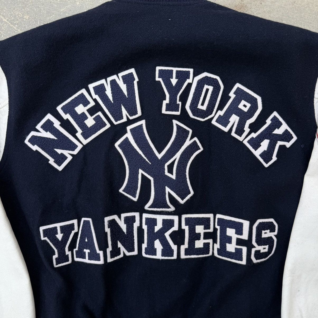 Chalk Line Vintage 90’s New York Yankees x Chalk Line Varsity Jacket Size US XL / EU 56 / 4 - 4 Thumbnail