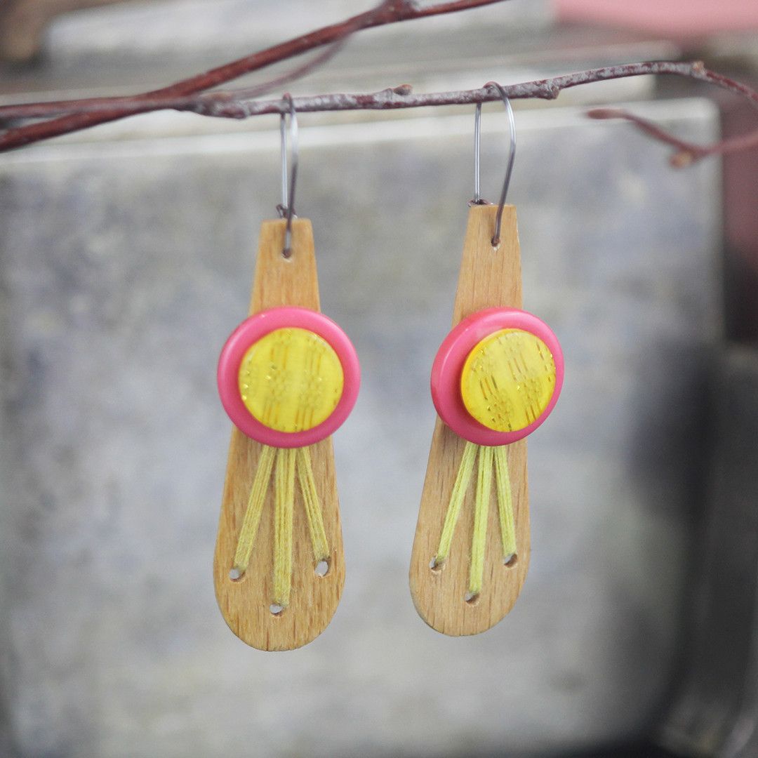 Designer Wooden Earrings | Handmade in Berlin x YUNTA Size ONE SIZE - 2 Thumbnail