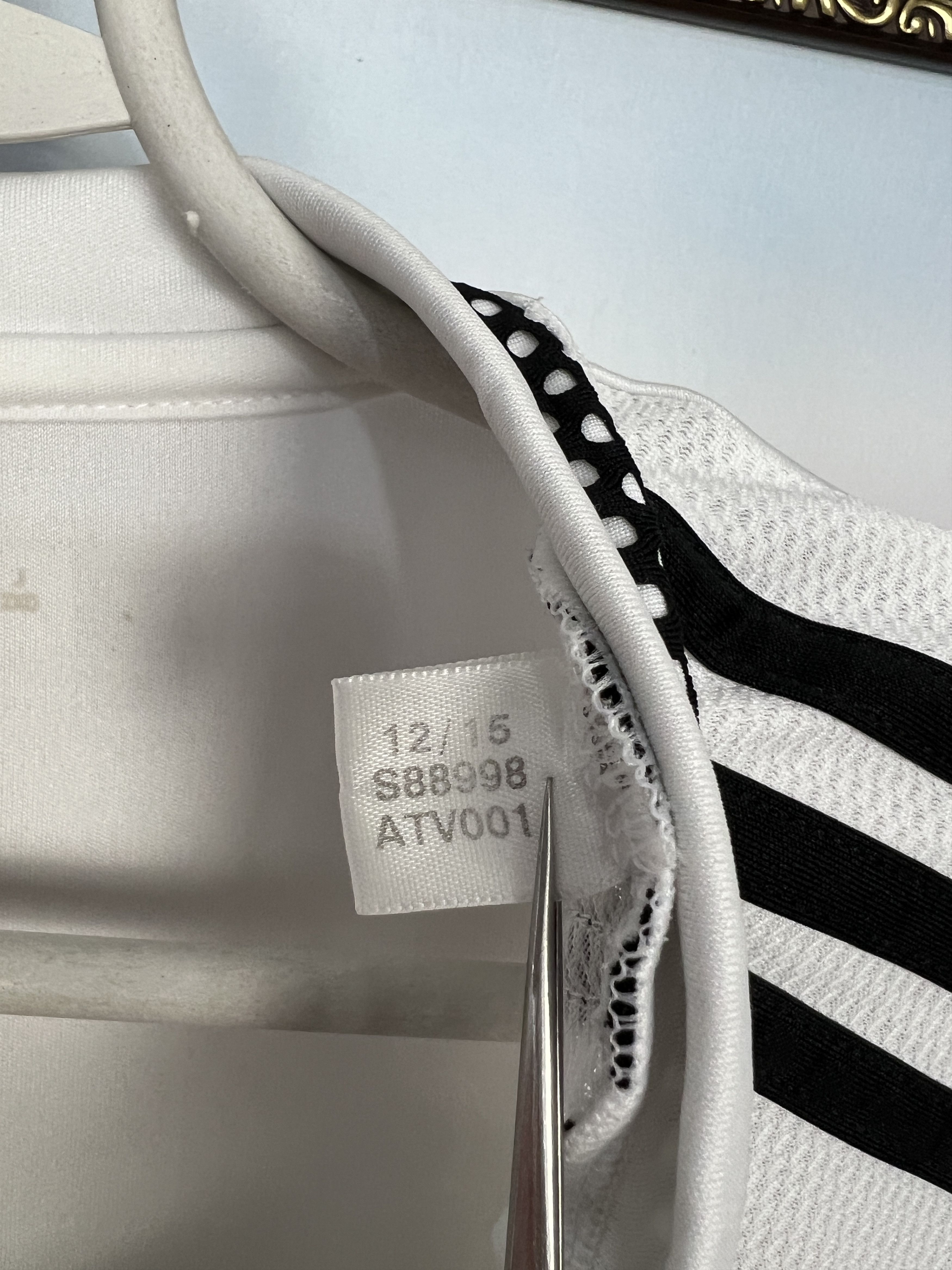 Adidas Legia Warsaw Home football shirt 2015 Soccer Adidas Size US L / EU 52-54 / 3 - 7 Thumbnail