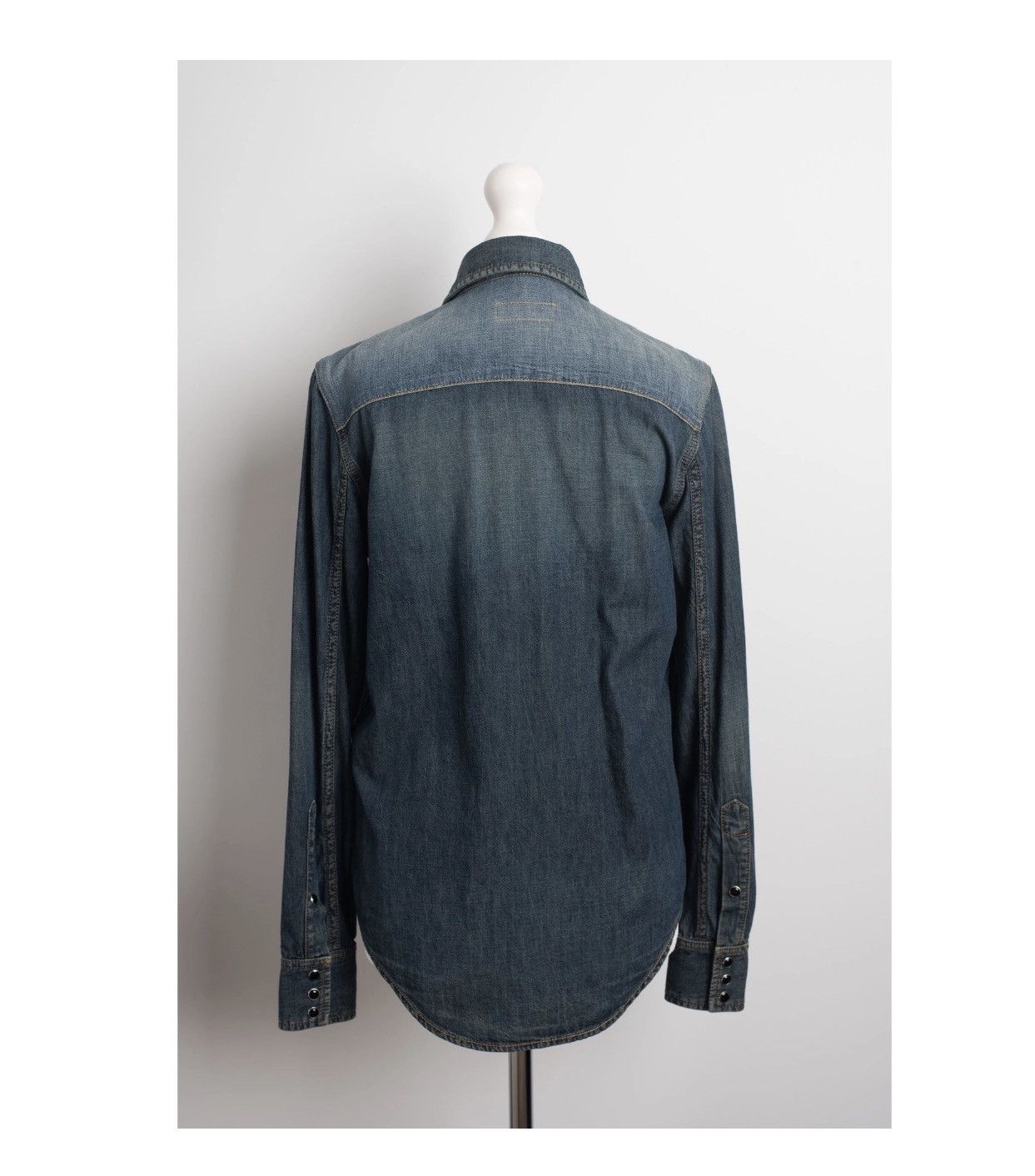 Saint Laurent Paris Saint Laurent Denim Shirt Size L / US 10 / IT 46 - 2 Thumbnail
