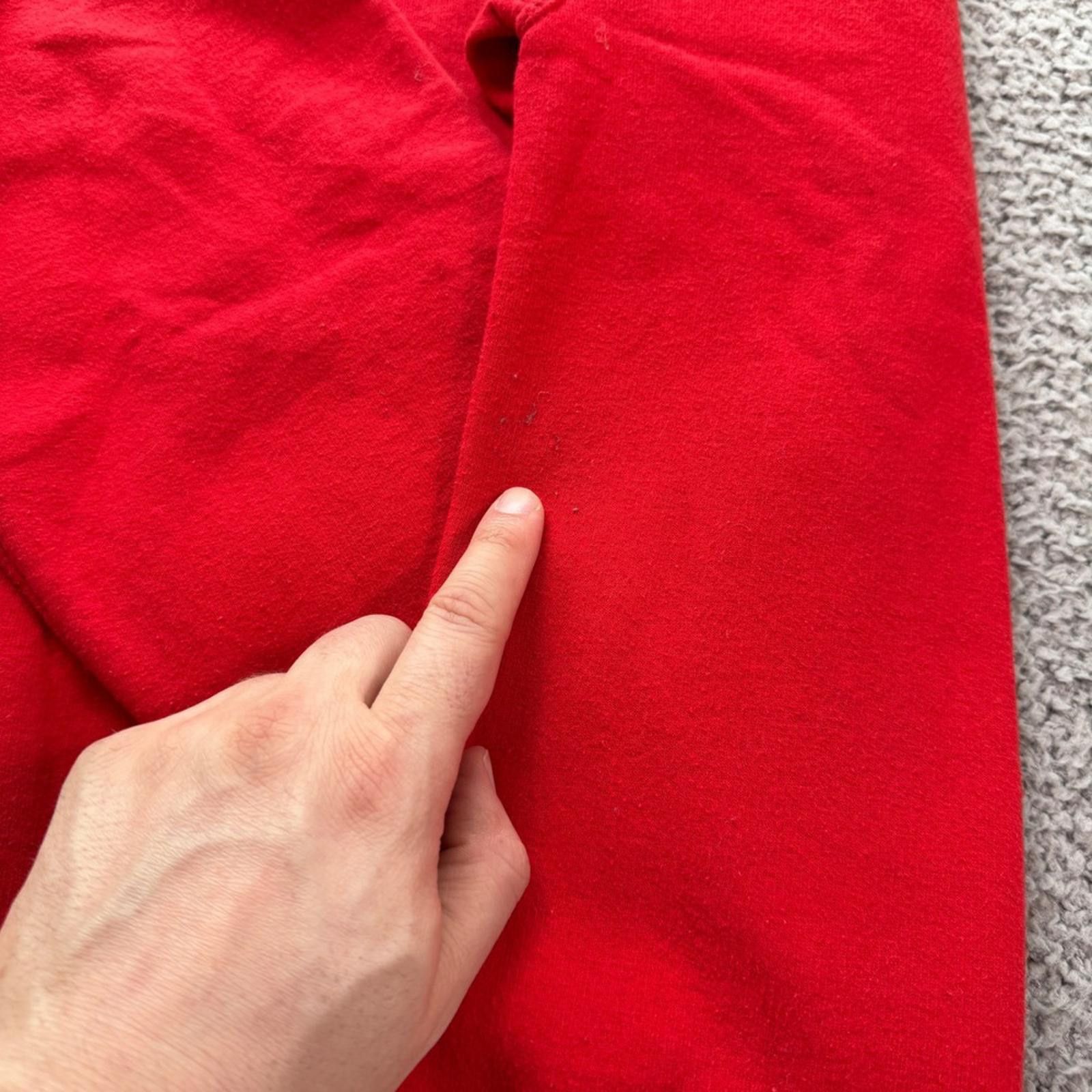 Gildan Wisconsin Badgers Red Crewneck Sweatshirt Mens M W Logo Size US M / EU 48-50 / 2 - 6 Thumbnail