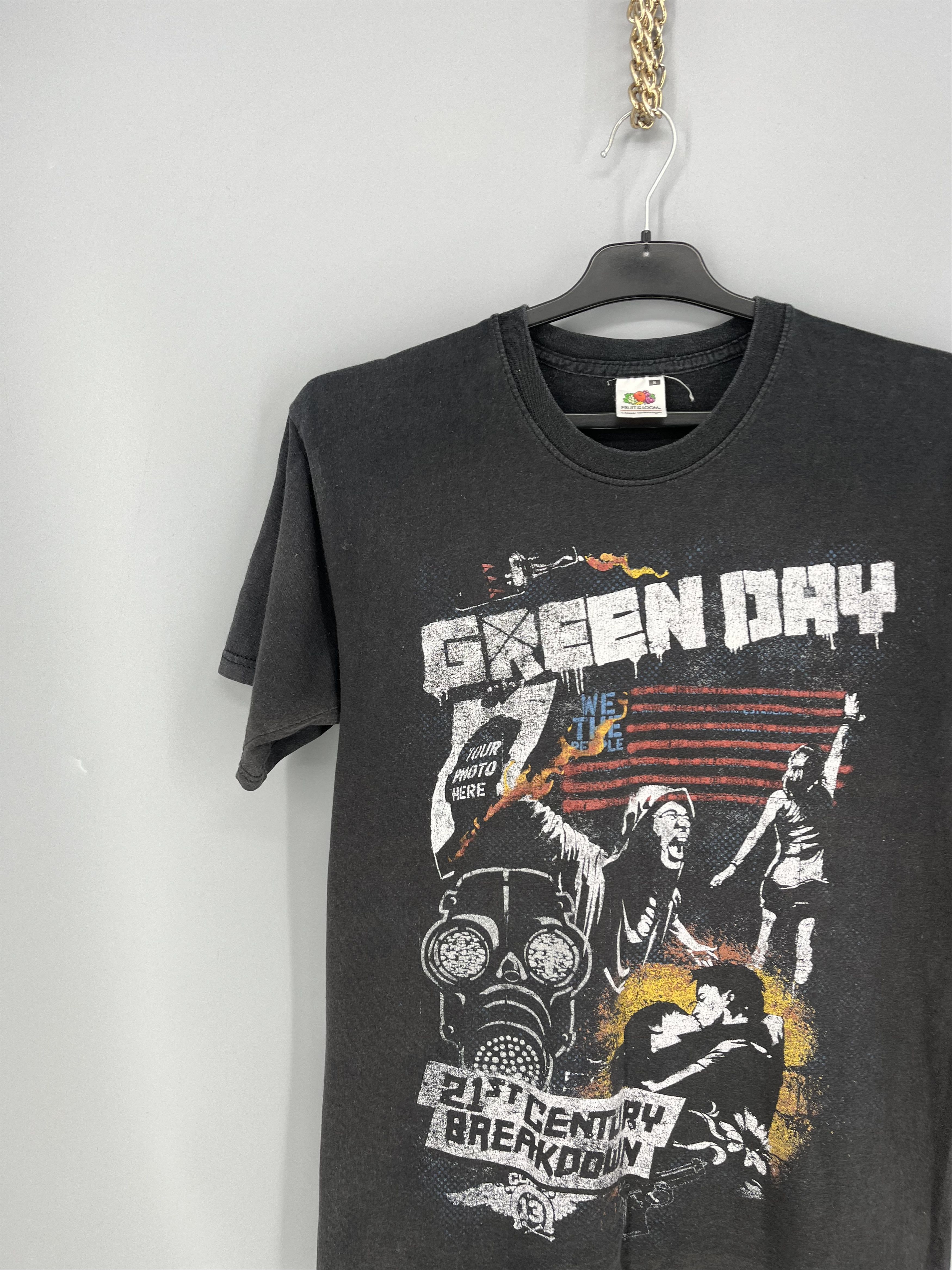 Band Tees Green Day Vintage Shirt 2009 Shirt Size US S / EU 44-46 / 1 - 4 Thumbnail