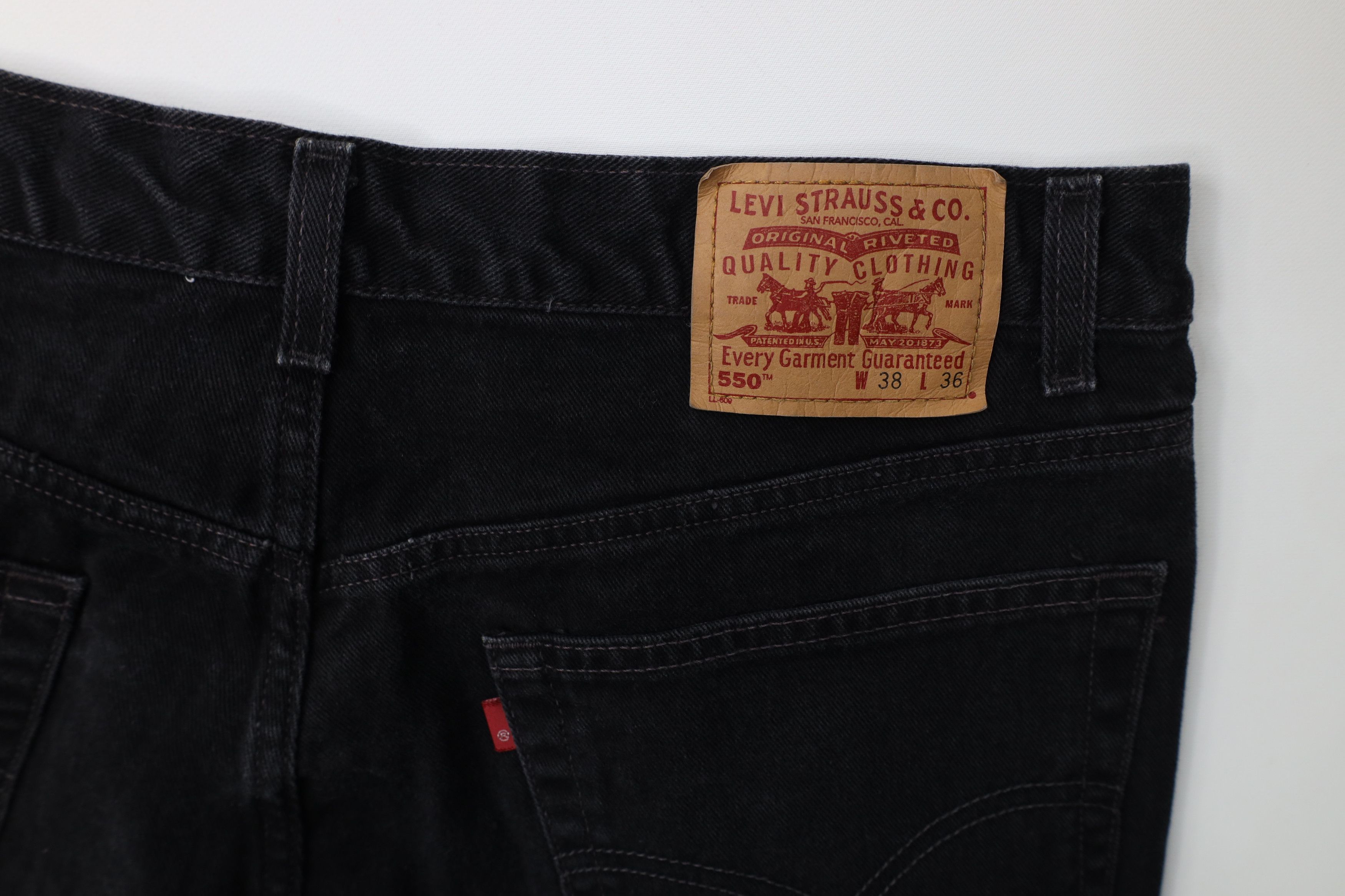 Levi's Vintage Y2K Levis 550 Relaxed Fit Denim Jeans Black Cotton Size US 38 / EU 54 - 13 Thumbnail