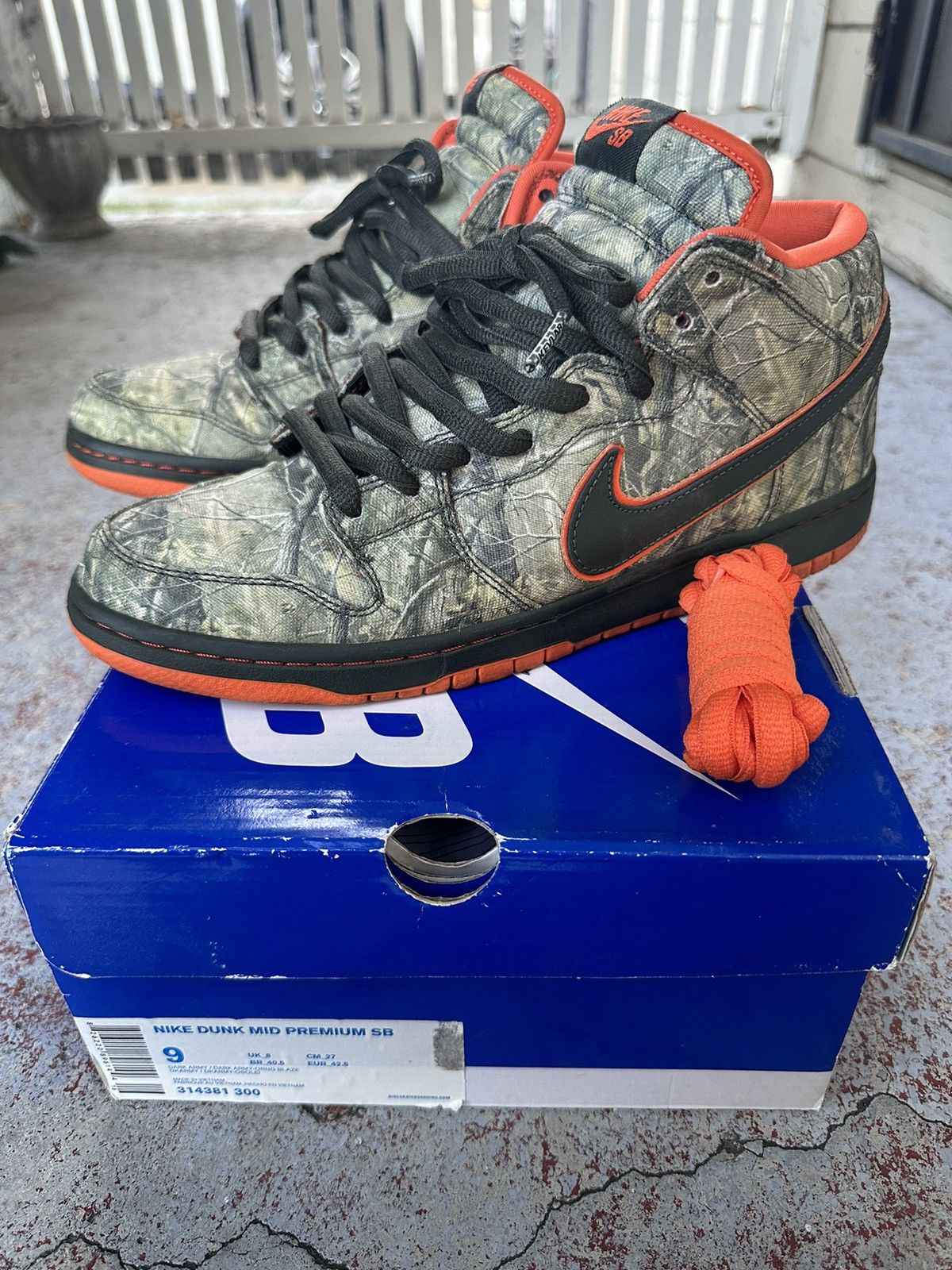 Nike Dunk Mid Premium SB “Real Tree” - www.rajagirimanappuram.com
