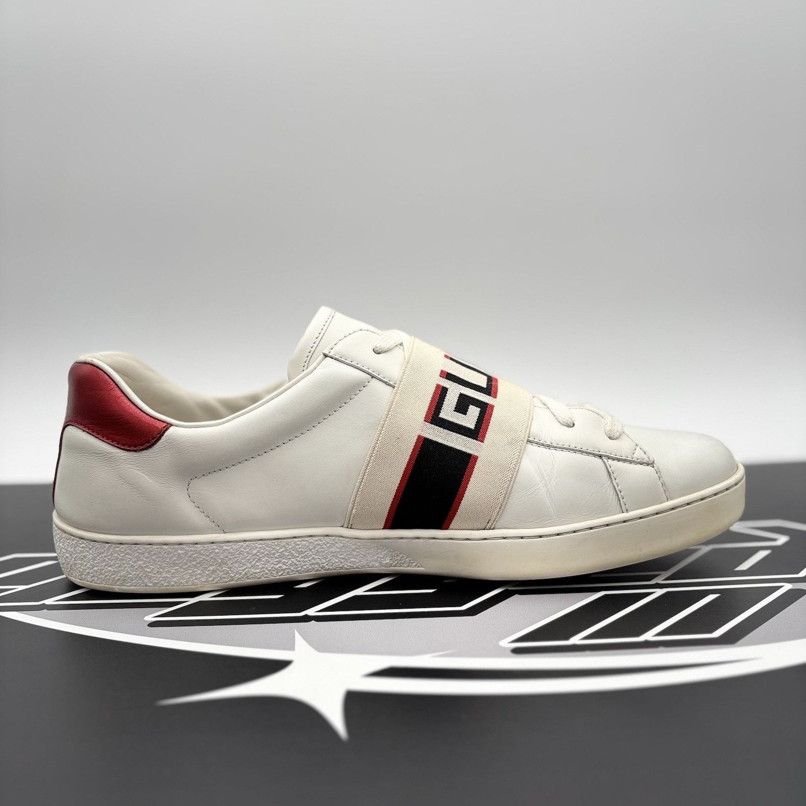 Gucci (11.5 US) - Gucci Ace Gucci Stripe ‘ White, Red ‘ Size US 11.5 / EU 44-45 - 13 Thumbnail