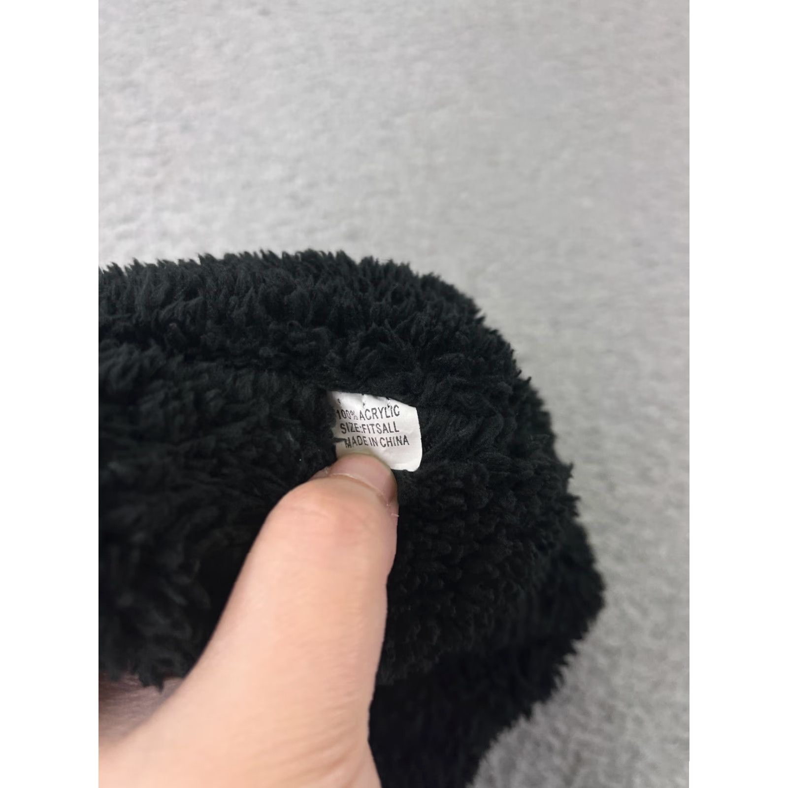Vintage Womens Beanie Toque One Size Black Ribbed Knit Lined Acrylic Faux Fur Pom Size ONE SIZE - 6 Thumbnail