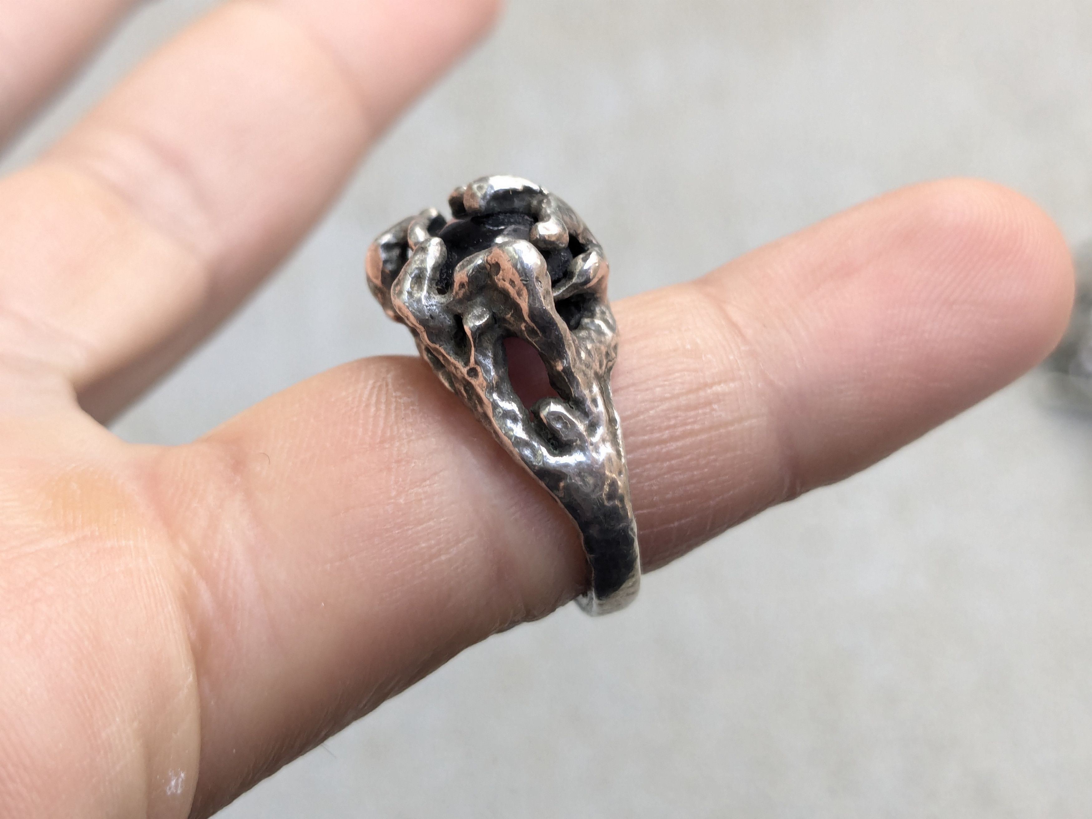 Jewelry Vintage Sterling Silver Ring Brutalist 4.5 Pink Glass Oval Size ONE SIZE - 8 Thumbnail
