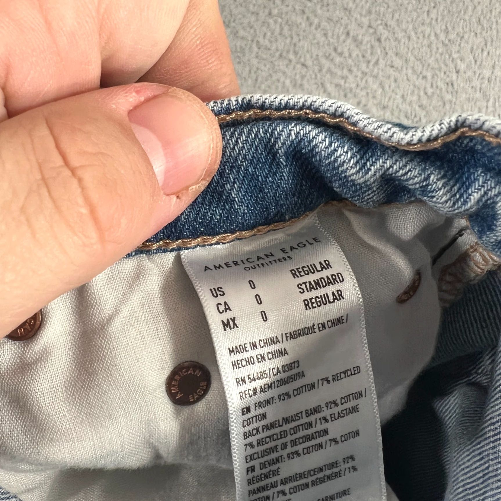 American Eagle Outfitters American Eagle Strigid High Rise Baggy Straight Jeans Women's Size 0 Blue Size 25" / US 0 / IT 36 - 6 Thumbnail