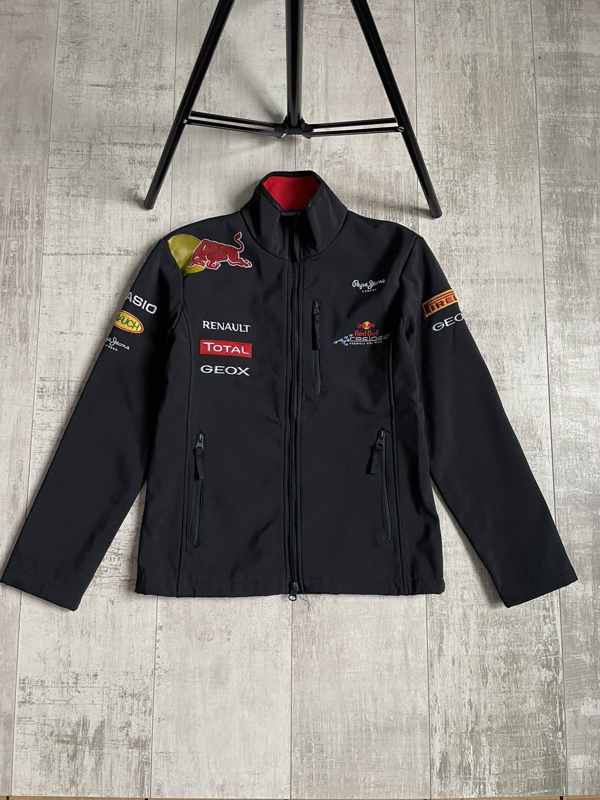 Red Bull Vintage Red Bull Racing Y2K Pirelli Jacket 00’s RARE Size XS / US 0-2 / IT 36-38 - 1 Thumbnail