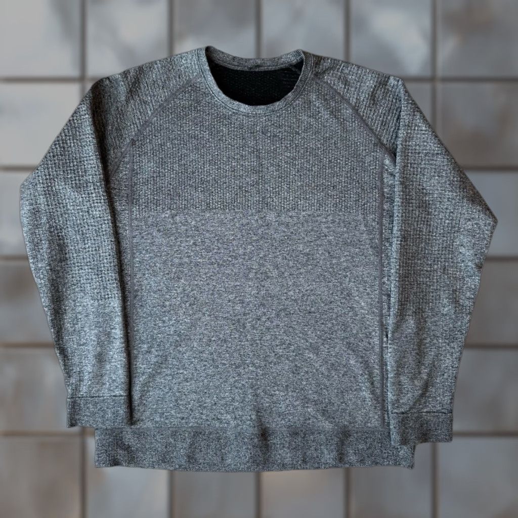 Lululemon Lululemon Engineered Warmth Crew Sweatshirt Gray L Men Regular Top Short Description Logo 90s City College Hippie American Clothing Preface Size US L / EU 52-54 / 3 - 1 Thumbnail