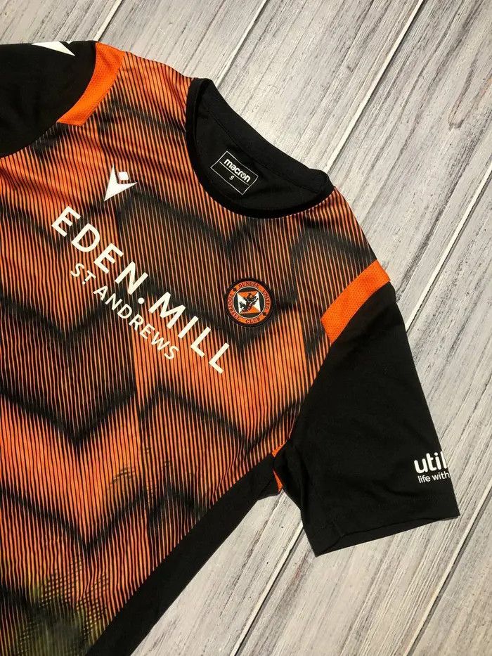 Macron Dundee United 2021 2022 Training Shirt Soccer Jersey Size US S / EU 44-46 / 1 - 2 Thumbnail