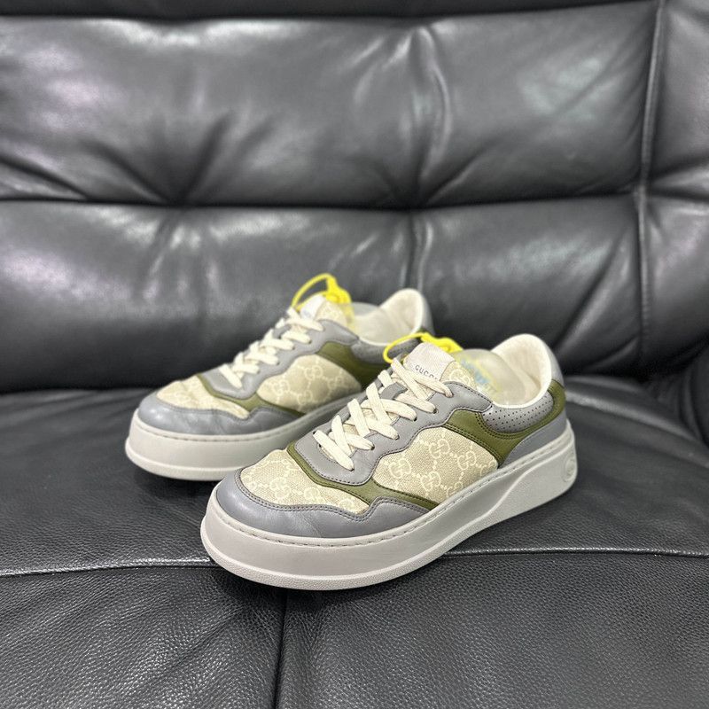 Gucci Gucci Chunky B Leather Low-Top Sneakers - Size US 8 / EU 41 - 1 Thumbnail