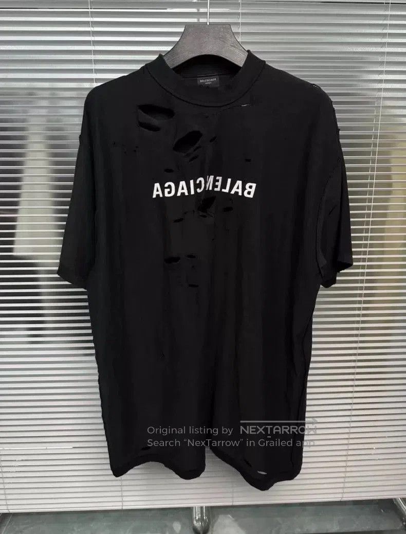Balenciaga Balenciaga 24SS Reverse Embroidery Ripped T-Shirt. Size US XS / EU 42 / 0 - 1 Thumbnail