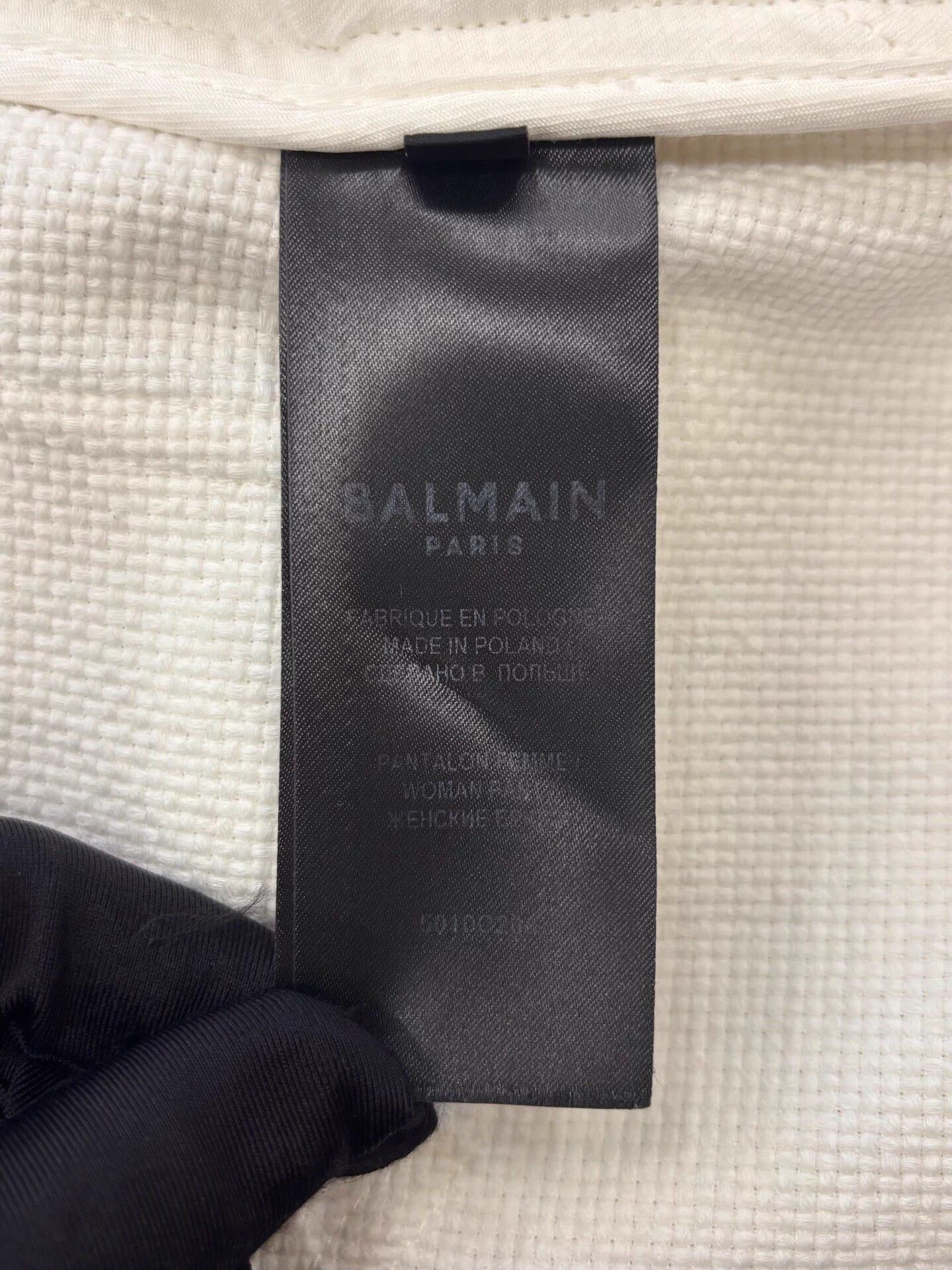 Balmain Balmain women's white gold button logo short 34 Size 25" / US 0 / IT 36 - 7 Thumbnail