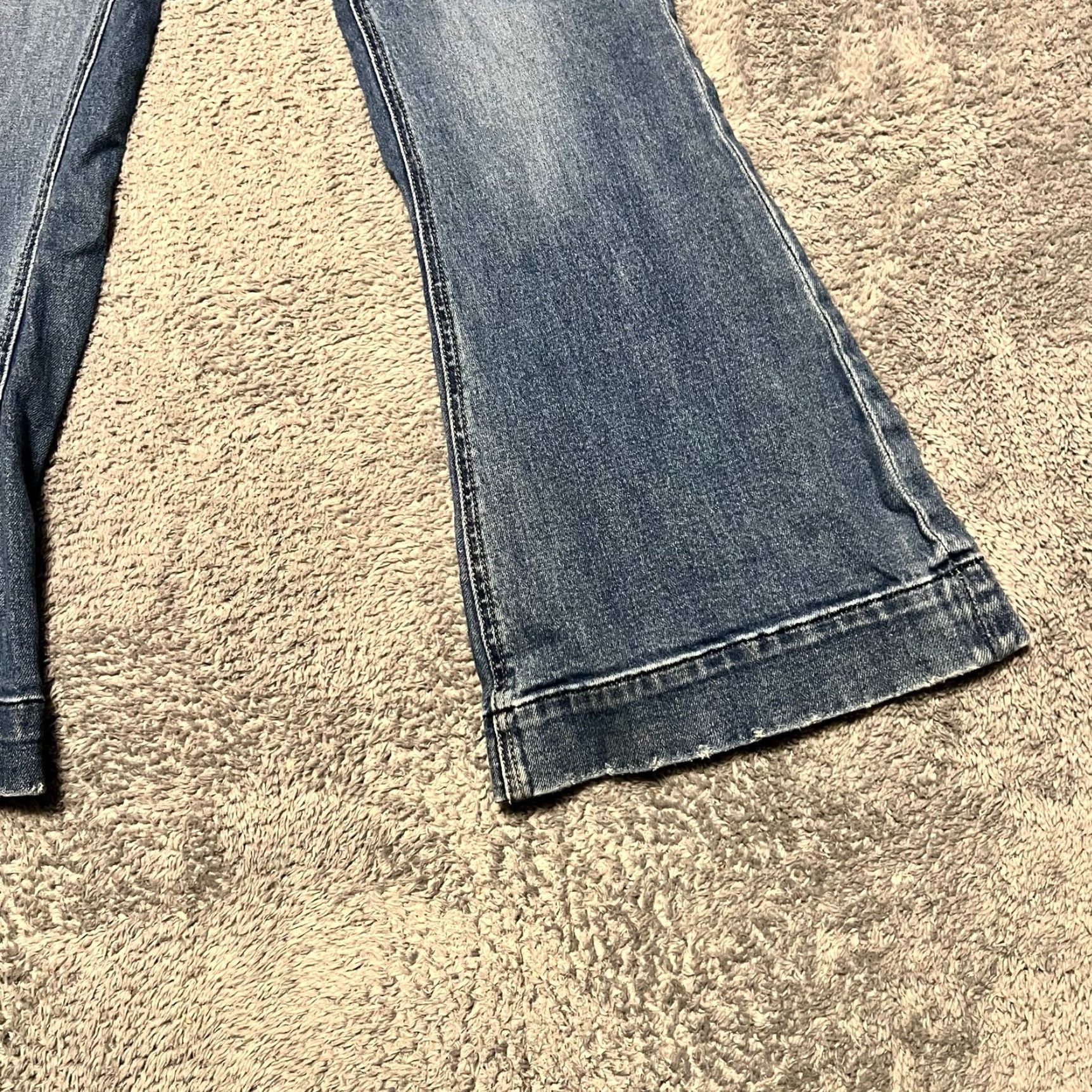 Vintage Rock & Roll Cowgirl Jeans Womens 27 x 32 Blue Mid Rise Flare Western Riding Chore Mens? Womens Size 27" / US 4 / IT 40 - 3 Thumbnail