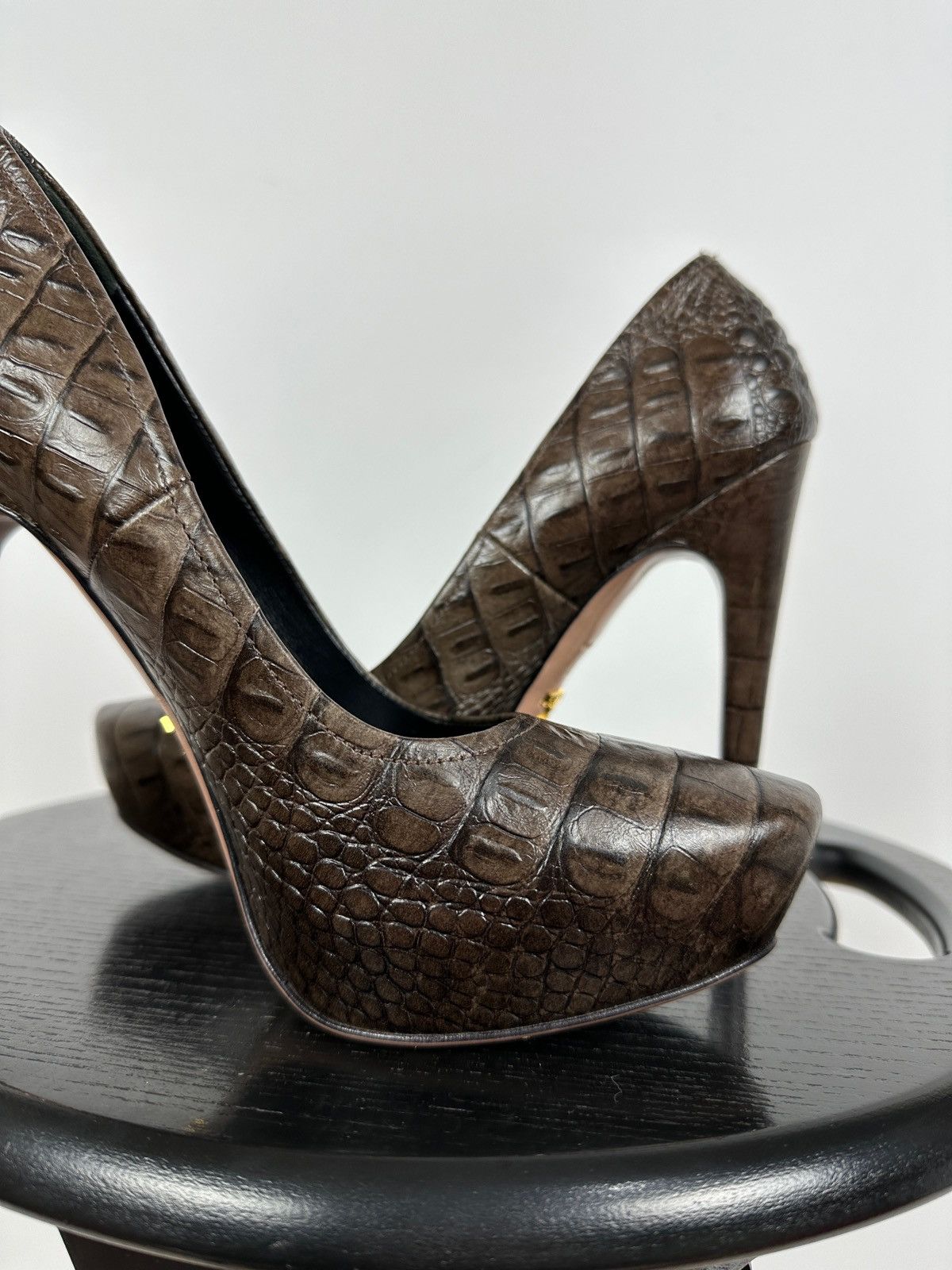 Prada Prada Crocodile Brown Leather Heels Pumps Size US 8.5 / IT 38.5 - 17 Thumbnail