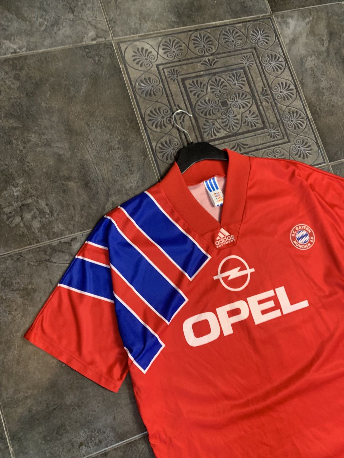 Adidas × Vintage Vintage Soccer jersey FC Bayern Munich 1991/1993 Home Size US L / EU 52-54 / 3 - 4 Thumbnail