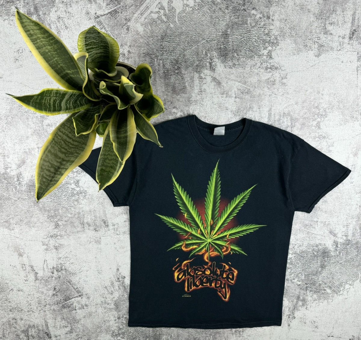 Vintage Marijuana Legalize Weed Smoke Y2K Cannabis Joint T Shirt Tee Size US L / EU 52-54 / 3 - 1 Thumbnail