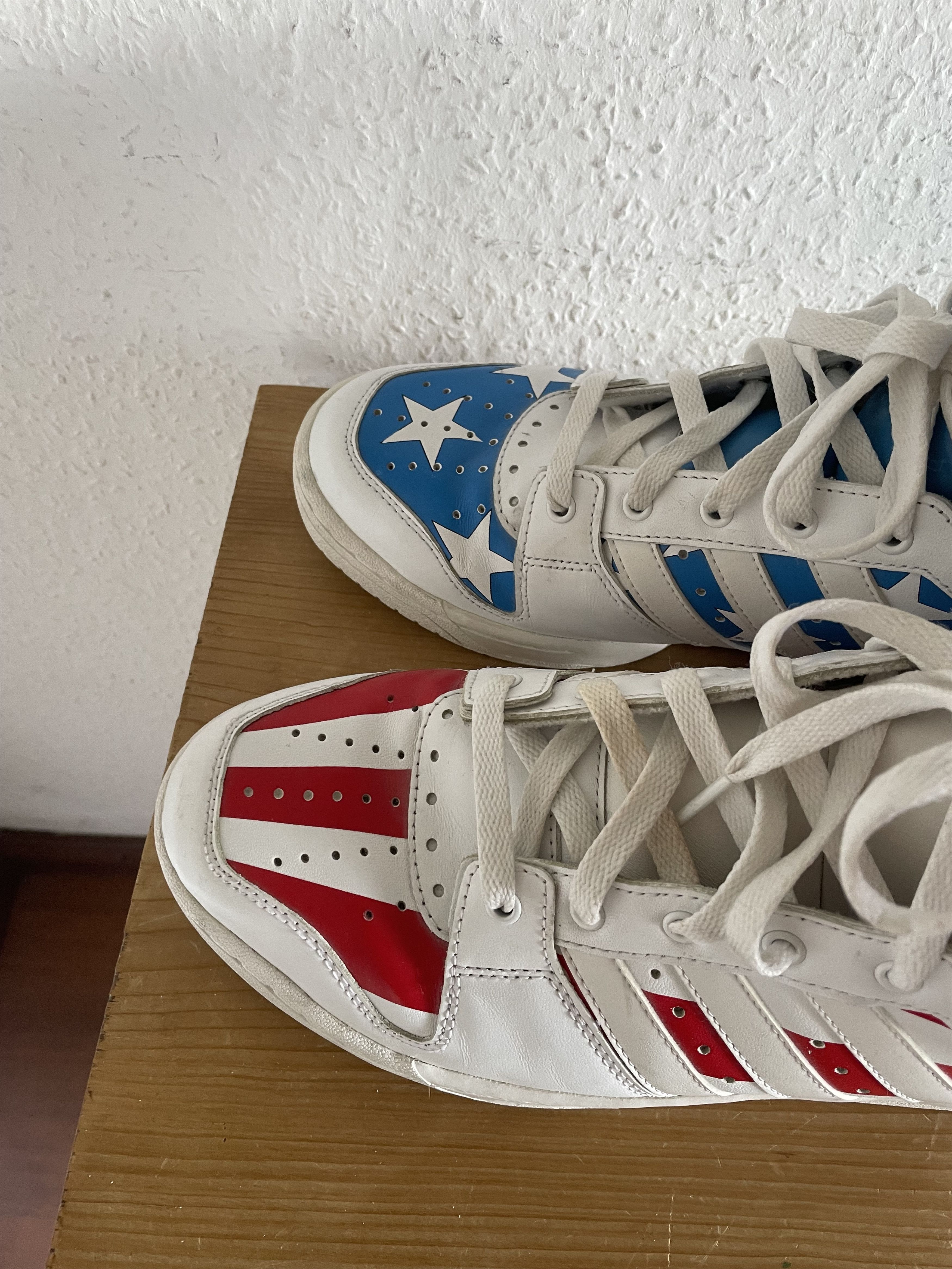 Adidas × Jeremy Scott JS Wings 2.0 USA Stars & Stripes Size US 12.5 / EU 45-46 - 2 Thumbnail