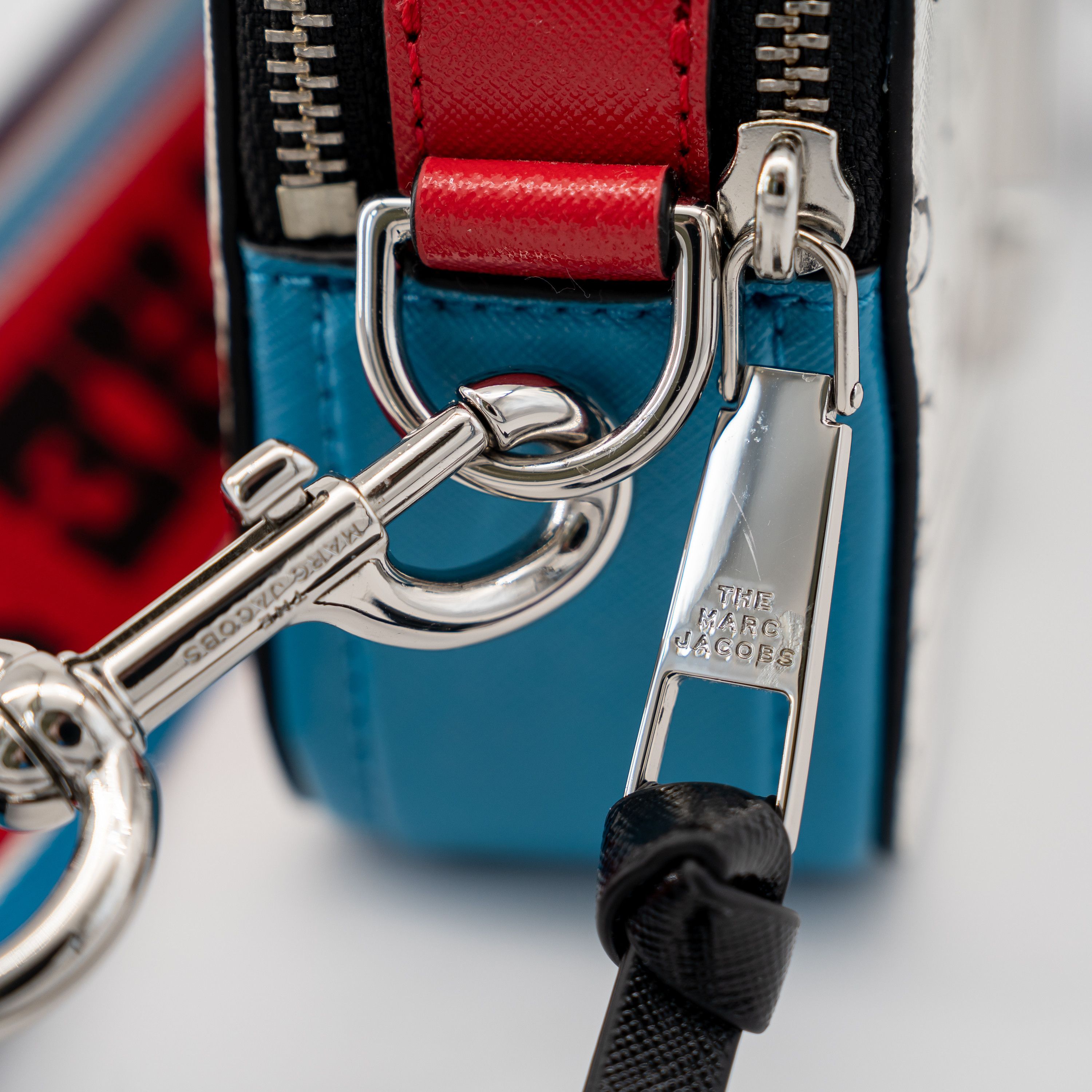 Marc Jacobs Snapshot Peanuts Camera Bag White Blue Snoopy - Main Image