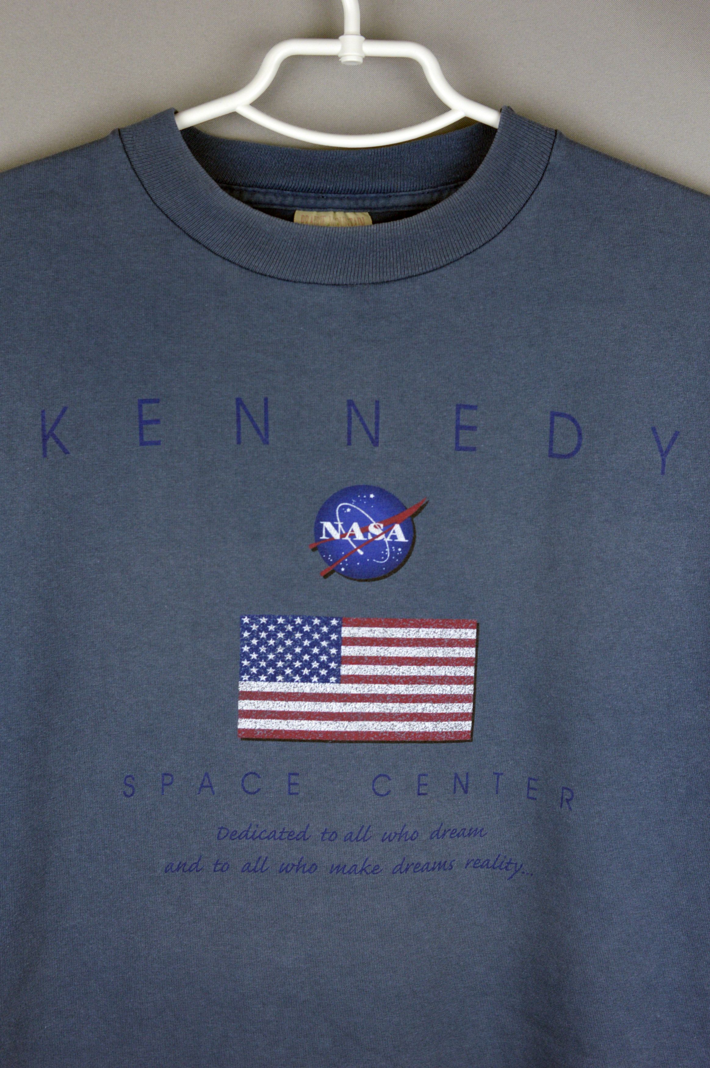 Vintage Vantage Nasa Kennedy Space Center 90s t shirt Size US L / EU 52-54 / 3 - 2 Thumbnail