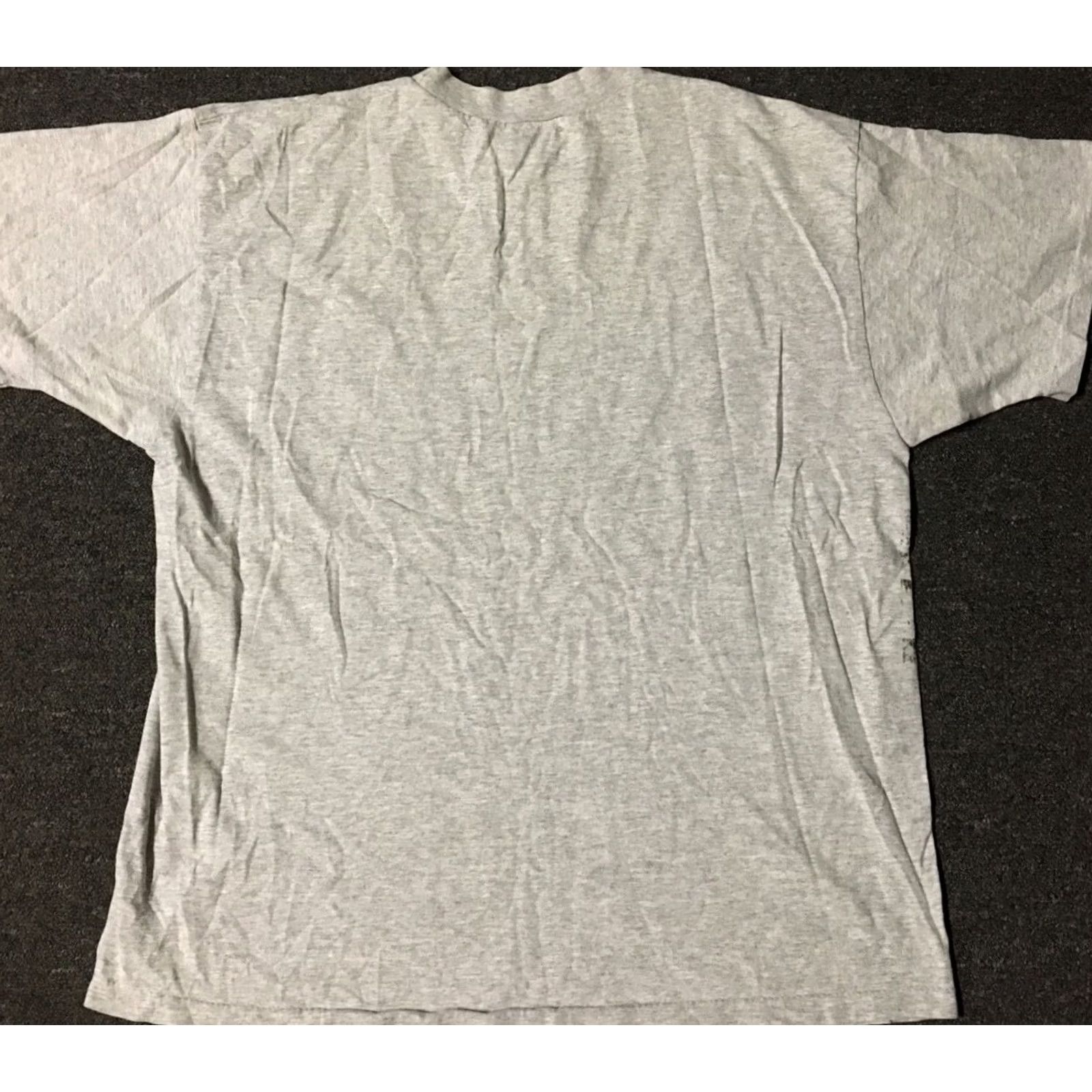 Vintage VINTAGE Wolf Faded Shirt XL USA Nature Animal Art Grunge Biker Trucker 80s 90s AOP Mens T-Shirt Gray Short Sleeve USA American Rockabilly 80s 90s Size US XL / EU 56 / 4 - 6 Thumbnail