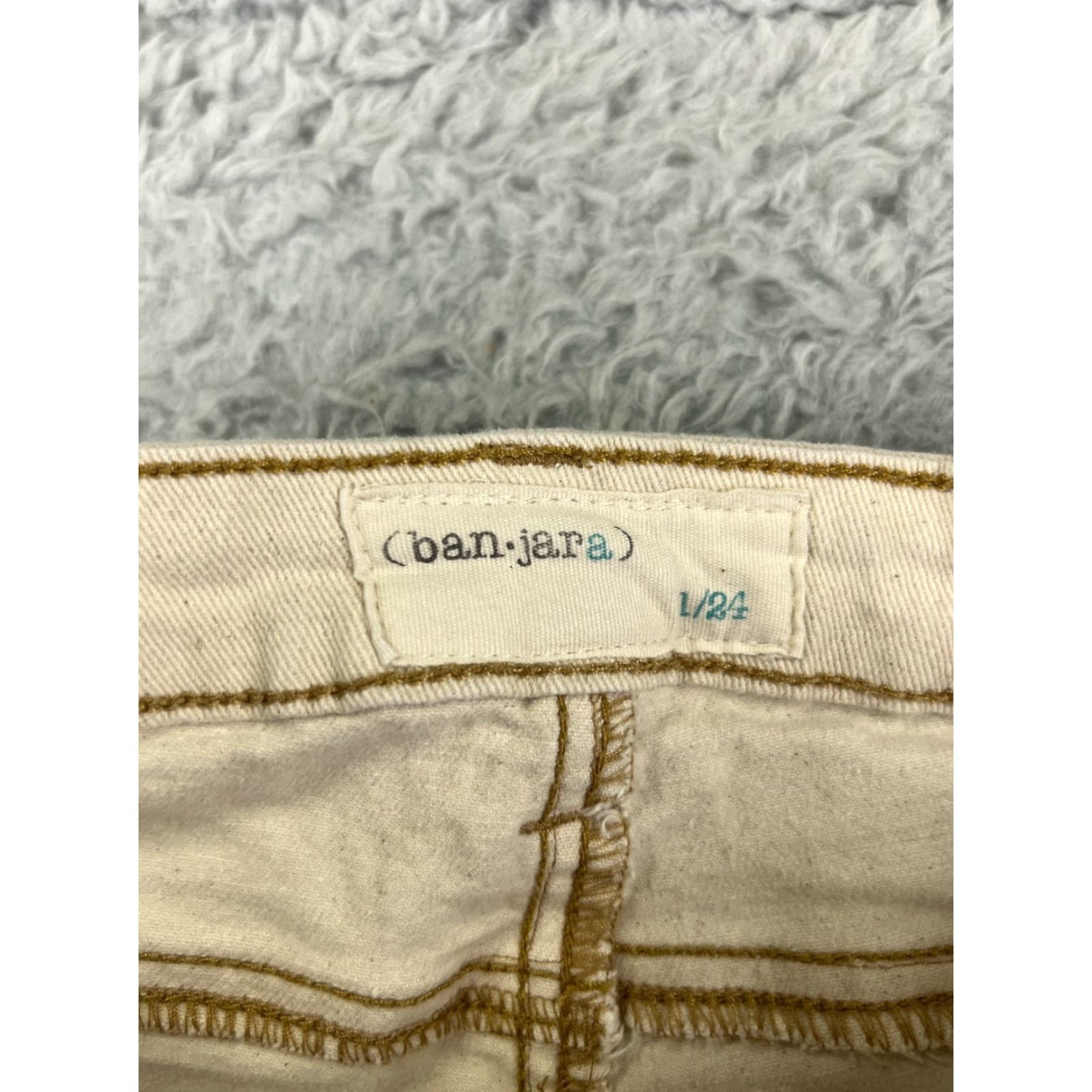 Vintage Ban Jara Jeans Women Beige Denim 22x30 Mid Rise Flared 30 Inseam Cotton Blend 5-Pocket Embroidered Casual Pants Mens? Wait no. End with Womens. Size 25" / US 0 / IT 36 - 6 Thumbnail