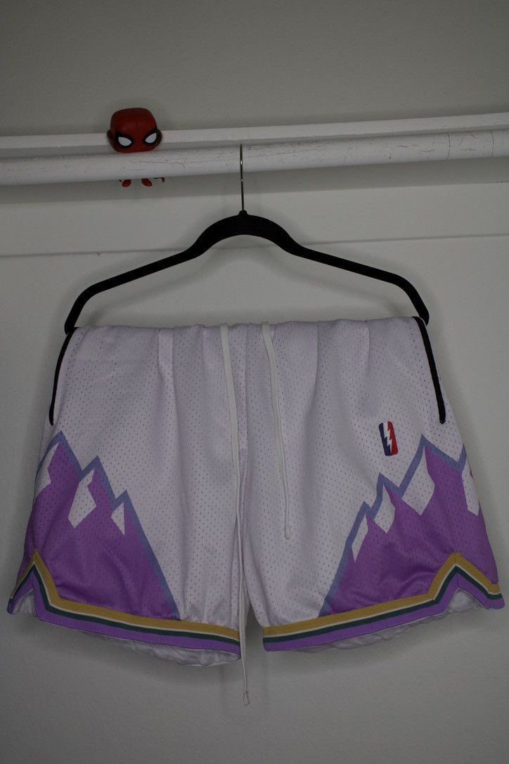 Collect and Select White Utah Jazz Collect and Select Shorts Size US 36 / EU 52 - 2 Thumbnail