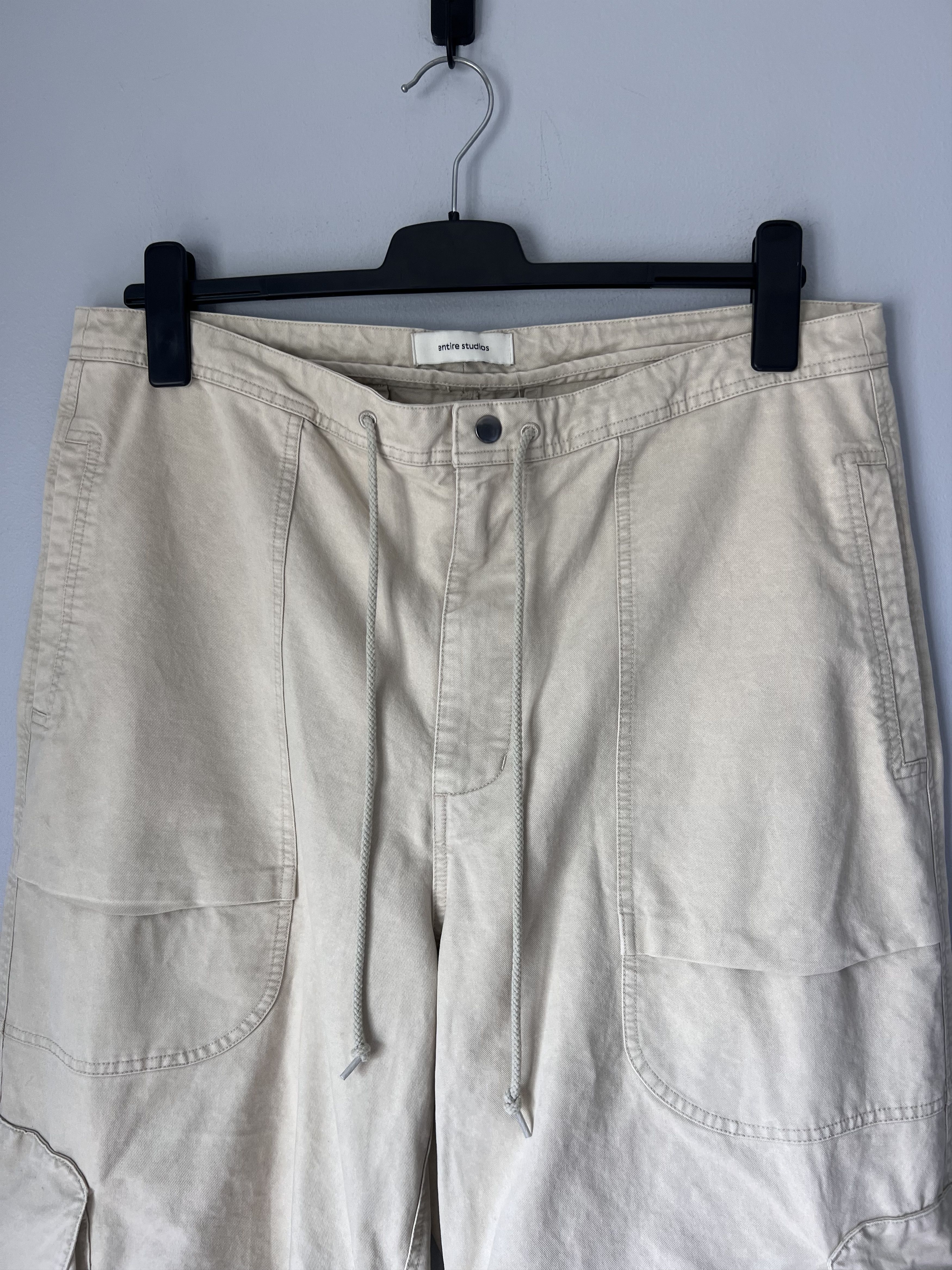 {*ン様 ENTIRE STUDIOS Freight cargo white freight cargo off white – entire studios