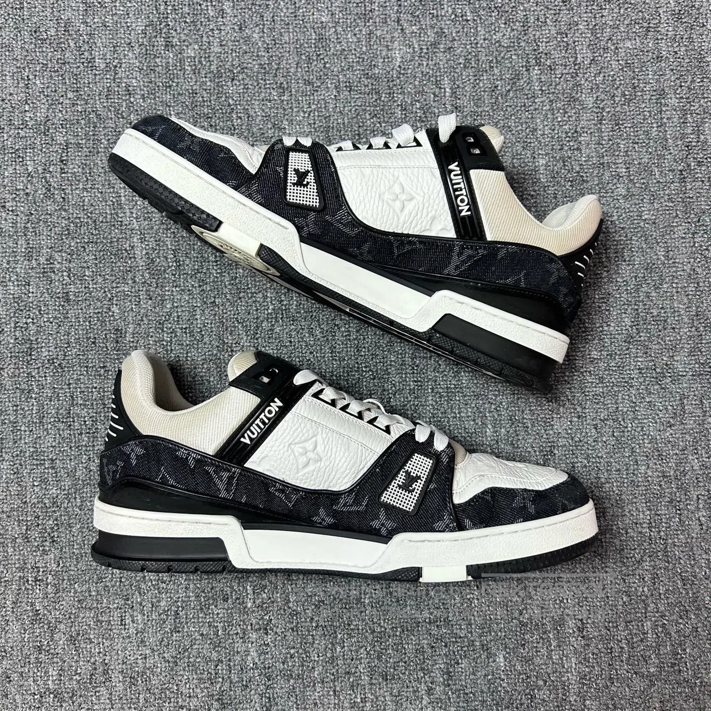 Louis Vuitton Louis Vuitton Black and white denim panda casual slip-on s Size US 9 / EU 42 - 3 Thumbnail