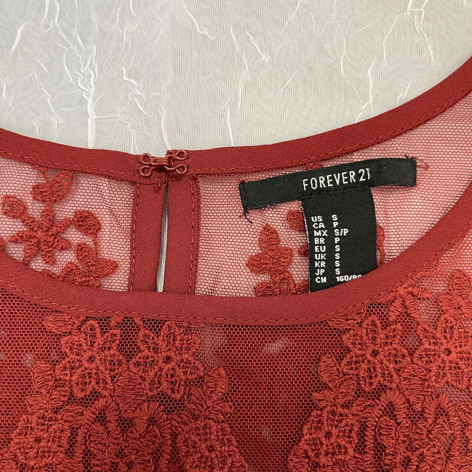 Forever 21 Rust Sheer Mesh Lace T Shirt Scalloped Hem Forever 21 Small Size S / US 4 / IT 40 - 13 Thumbnail