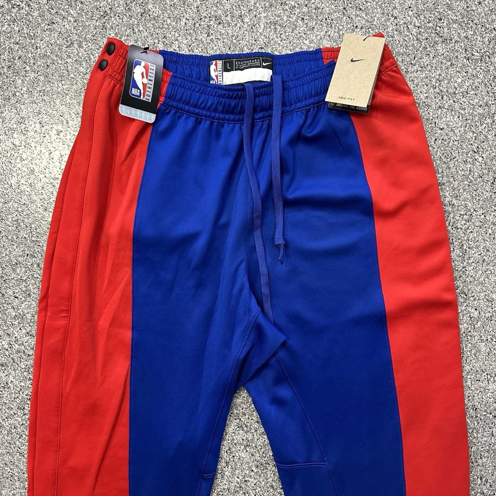 Nike VINTAGE Nike Detroit Pistons Tearaway Pants Shooting Shirt Set PE Mens L NBA Team Issued Size US L / EU 52-54 / 3 - 3 Thumbnail