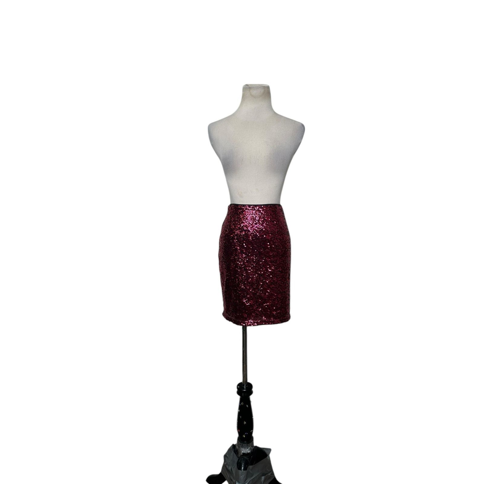 H&M H&M Divided fuchsia sequin pull on mini skirt size Small Size 27" / US 4 / IT 40 - 12 Thumbnail