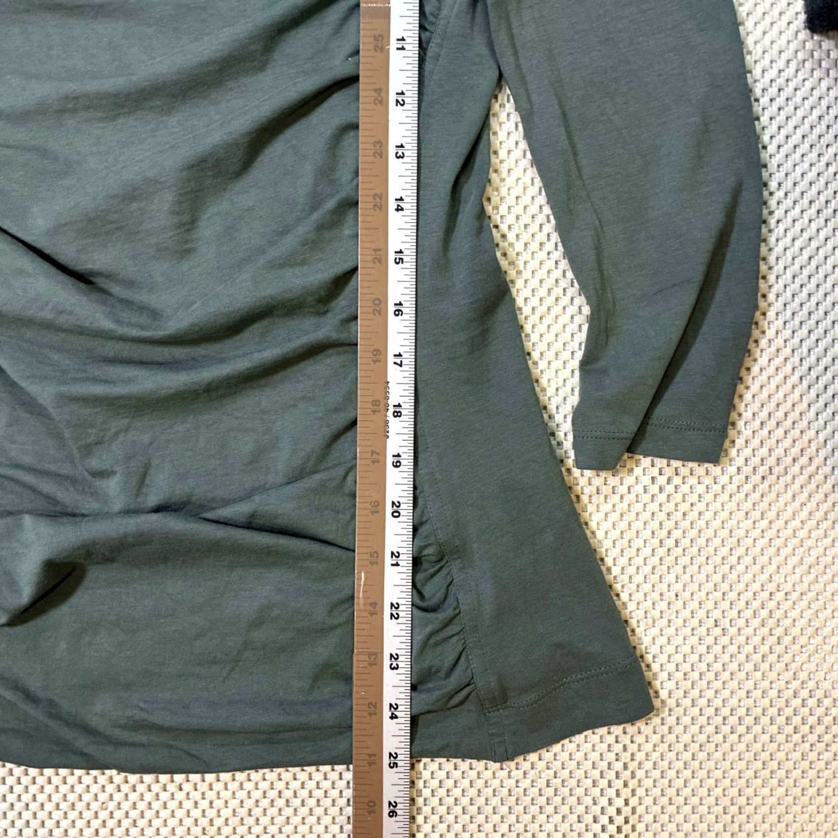 Theory Theory Green Ruched Long Sleeve Basic Top Womens Small Blouse Solid Slim Cotton Blend with Slit Size S / US 4 / IT 40 - 8 Thumbnail