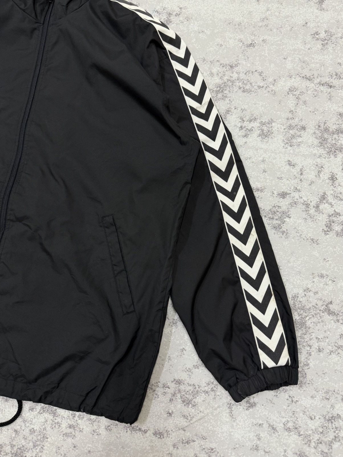 Hummel Vintage 90s Hummel Sidetape Windbreaker Jacket Size US XL / EU 56 / 4 - 5 Thumbnail