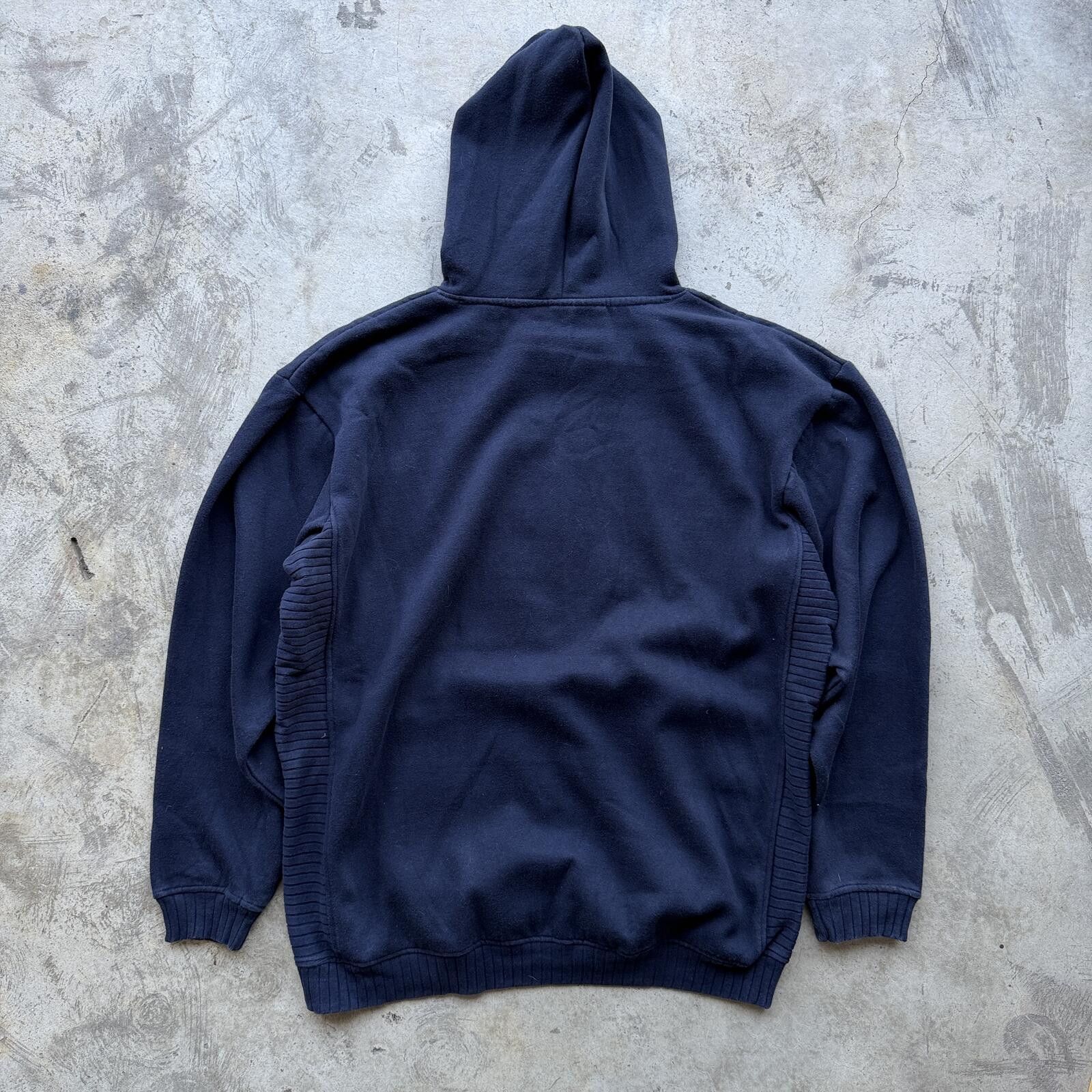 Other Vintage Y2K Dragon Embroidered Hoodie Distressed Grunge L Size US L / EU 52-54 / 3 - 4 Thumbnail